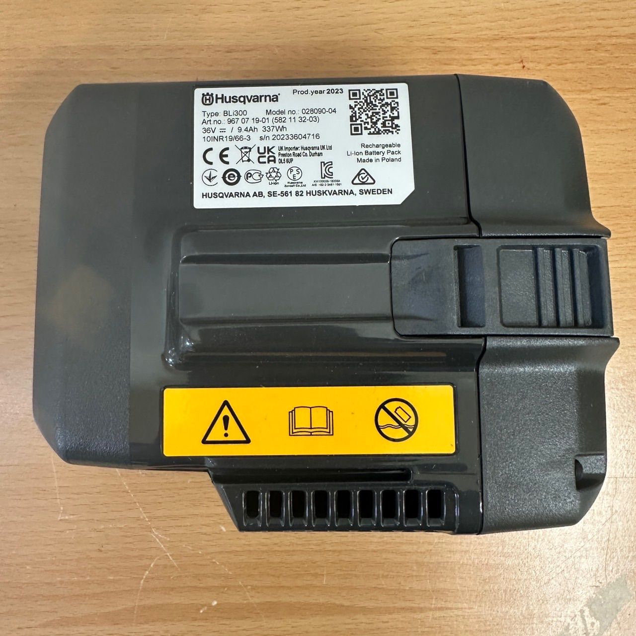 Husqvarna ハスクバーナ BLi300 36V 9.4Ah バッテリー A25-2994