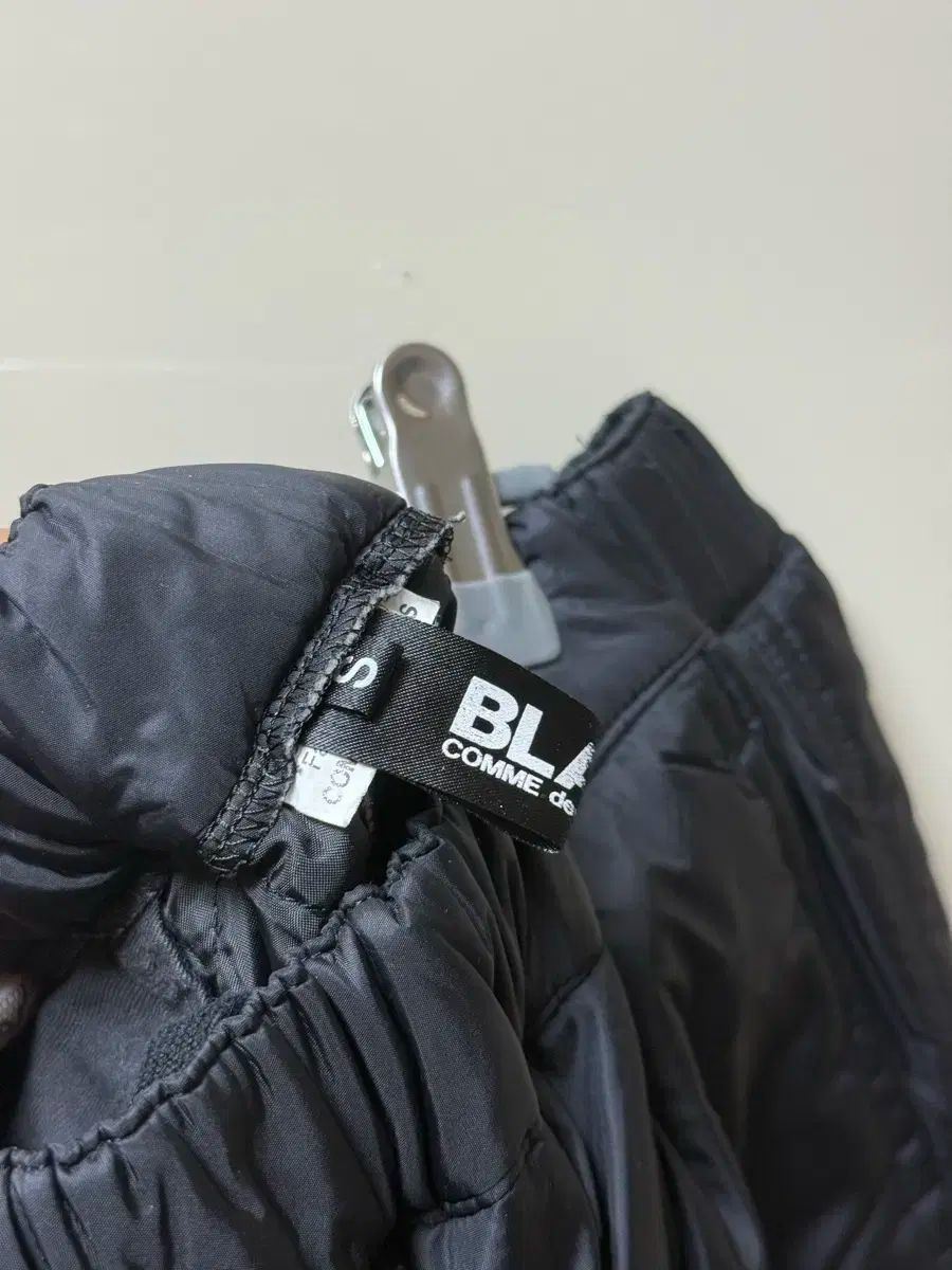  S BLACK Comme des Garcons パデッドパンツ ショートパンツ ハーフパンツ パンツ