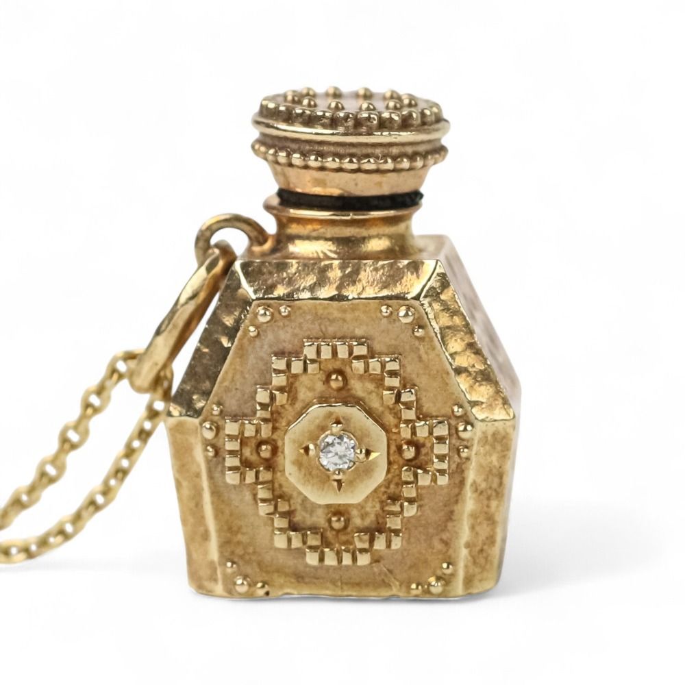 美品 SIENA ROSE シエナロゼ K10 Laube ローブ 香水瓶 チャーム