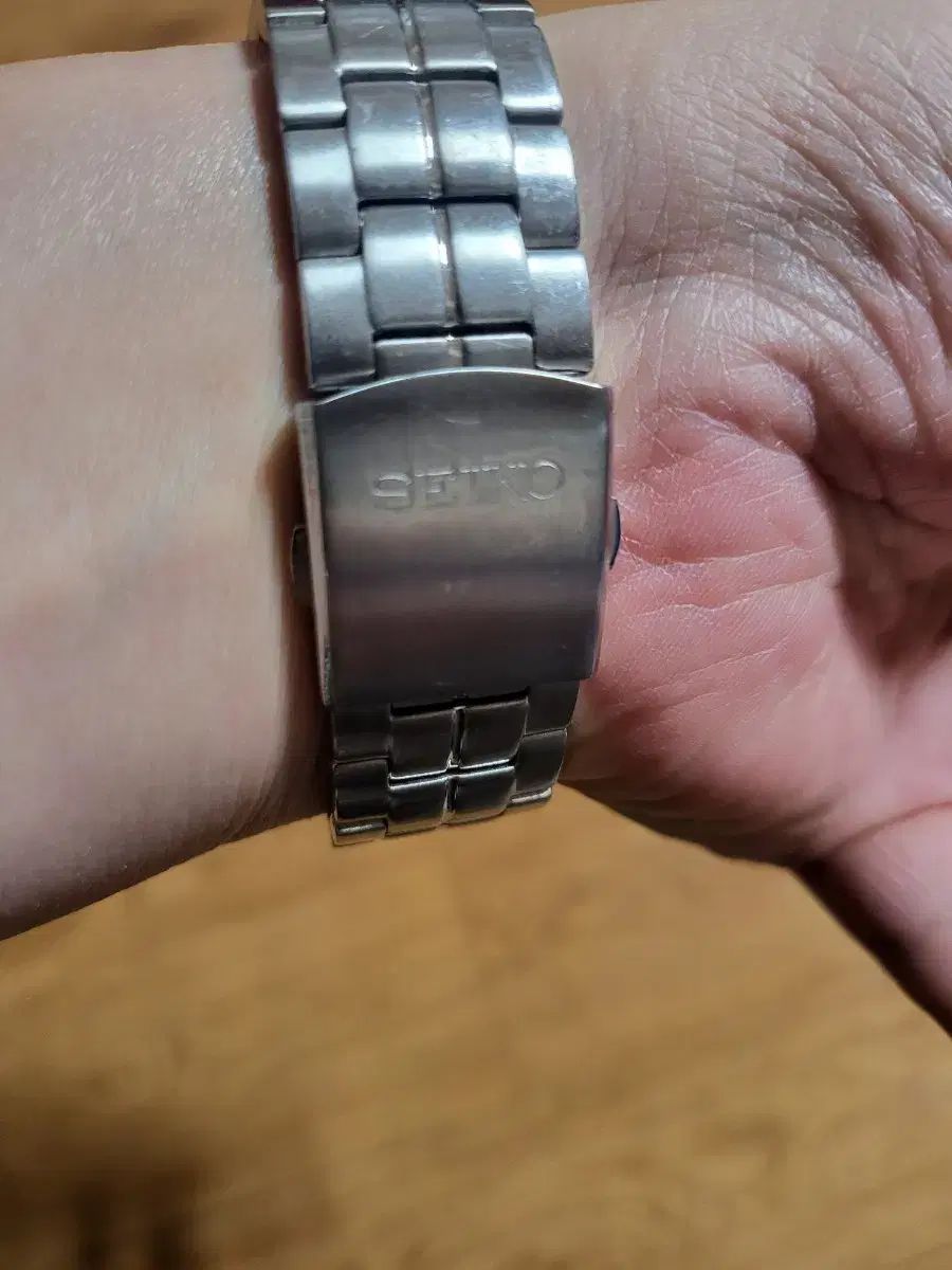 Win11高年式10世代i3/新品SSD/メ8G/タッチパネル/無線/キーライト 231