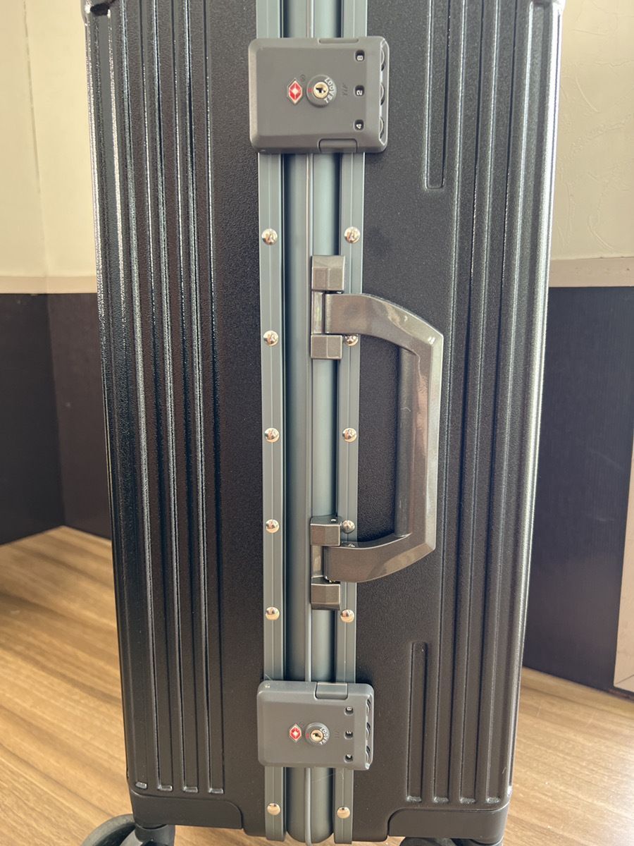 RIRAKIE キャリーケース USB Type-C 充電口 アルミフレーム TSAロック付 携帯スタンド 多収納ポケット 機内持ち込み 静音 超軽量 管理 R5 OLIVEOS_COM_TR