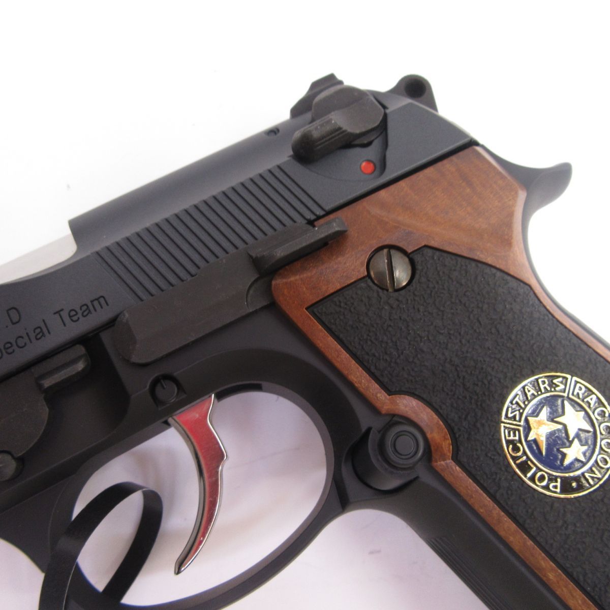 東京マルイ サムライ・エッジ改 M92F/S.T.A.R.S.カスタム クリス・レッドフィールド モデル 15周年版 ガスガン 対象18才以上 ※中古  - メルカリ