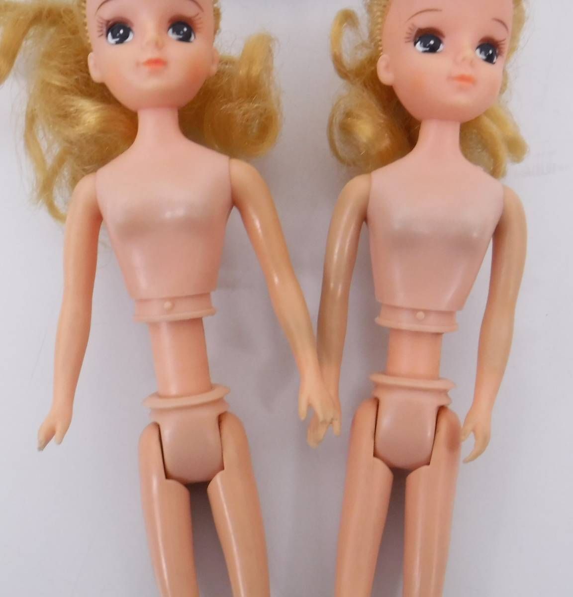 ☆昭和レトロ☆リカちゃん人形　二代目リカちゃん　タレントパットちゃん　お出かけスタンド　薔薇の台座　ダンシングスタンド ○昭和レトロ 当時物＊レトロ着せ替え人形＊TAKARA タカラ＊へんしん