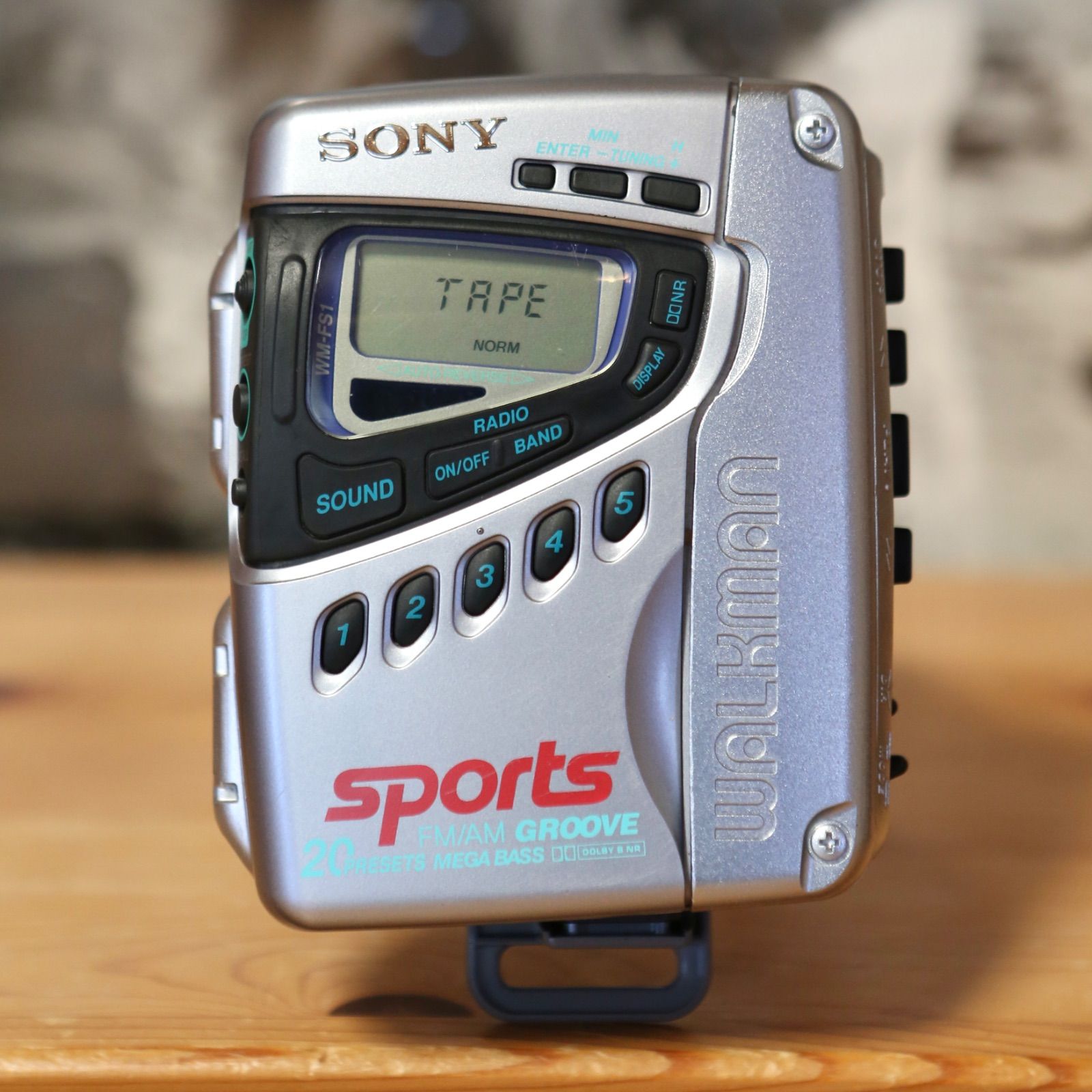 SONY SPORTS WALKMAN WM-FS1 MEGABASS搭載 防滴仕様 ウォークマン