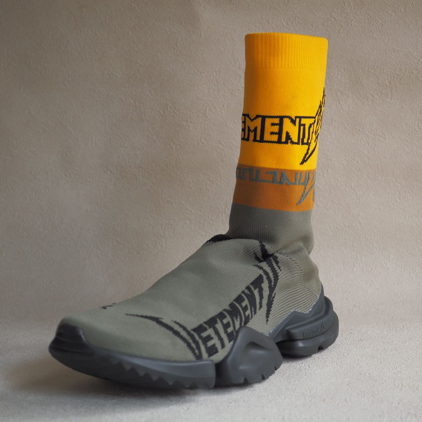 未使用美品◆ ヴェトモン VETEMENTS Reebok ソックス ランナー ニット ハイカット スニーカー 43 Cut-up Sock  Boots Sock Runner CN7275