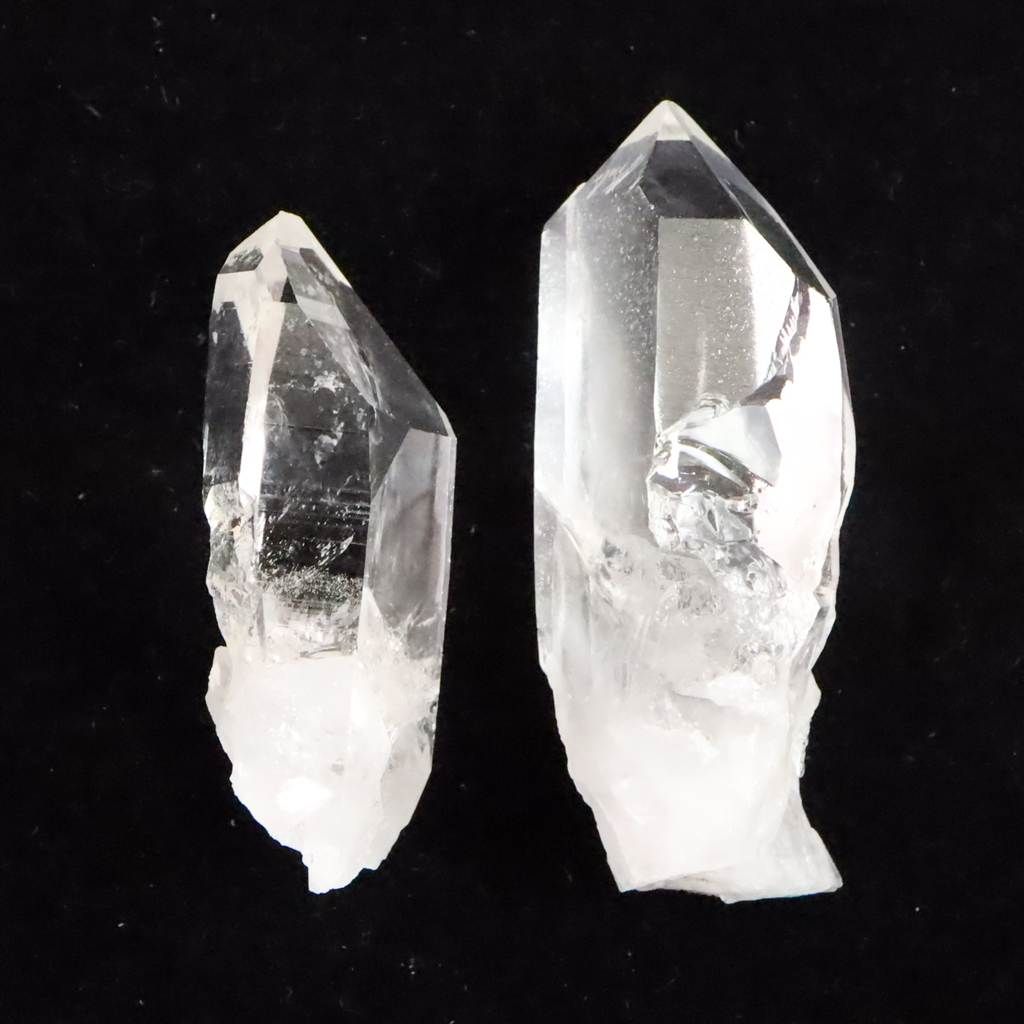 山梨県乙女鉱山産 右と左 水晶 セット 18.3g 【榎本通商24896】 - メルカリ