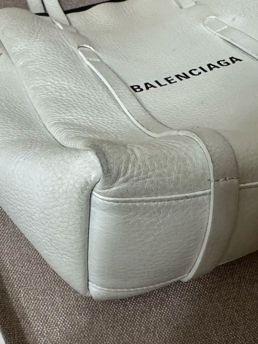 BALENCIAGA バレンシアガ　エヴリデイトート XS XS BALENCIAGA EVERYDAY(バレンシアガ エブリデイ) トートバッグ