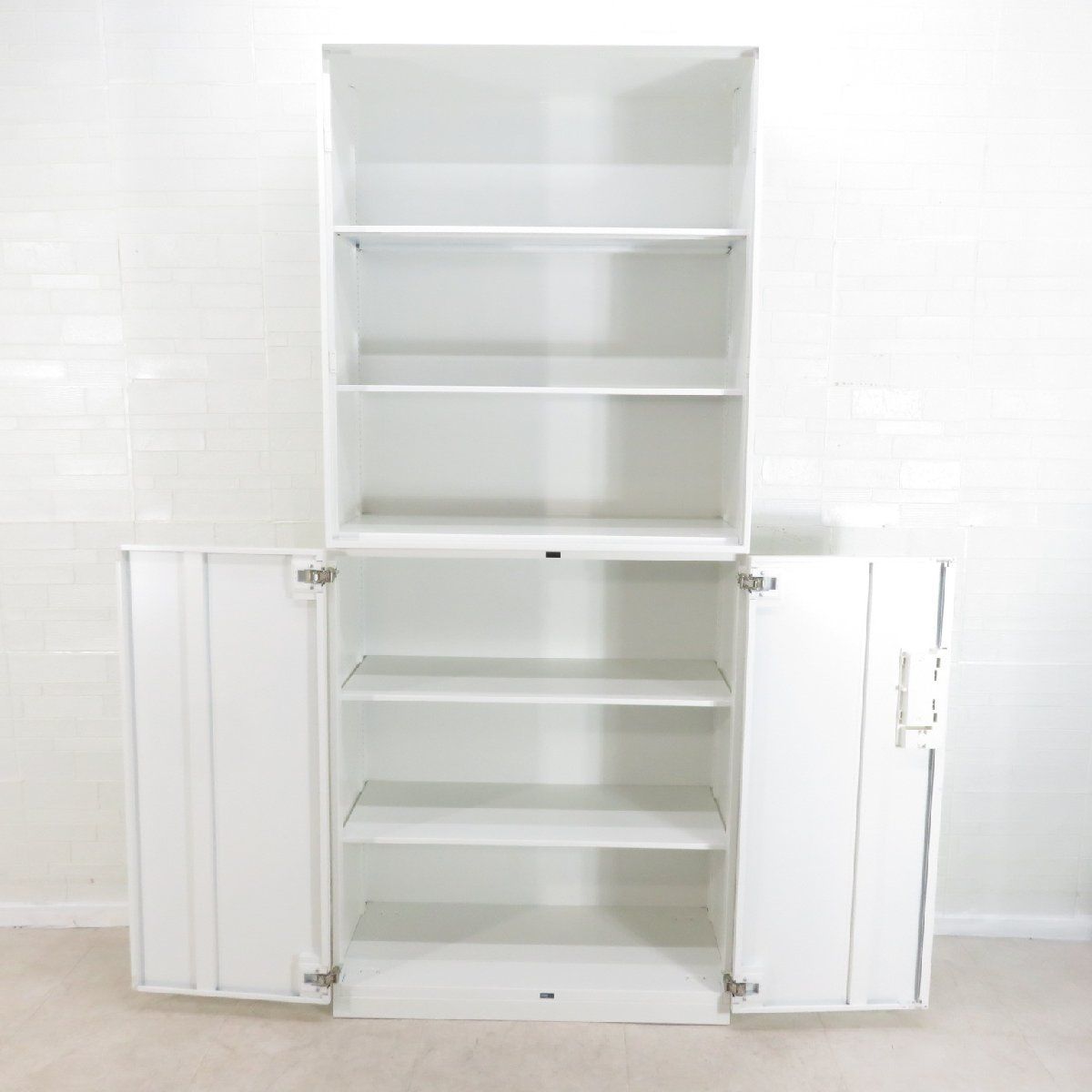 オフィス家具