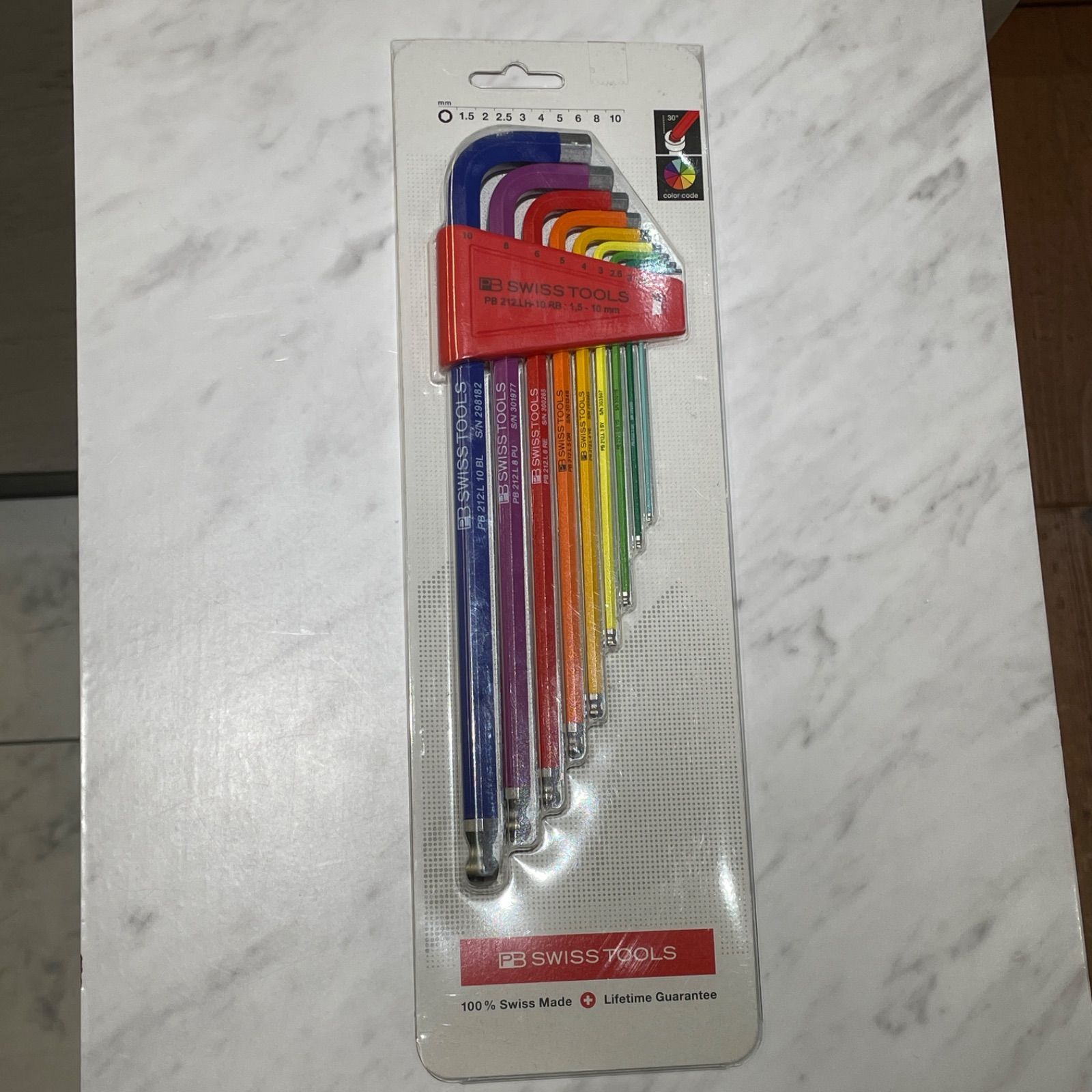 扇画「紅葉」下枯れの菊 寒菊 (日本画)