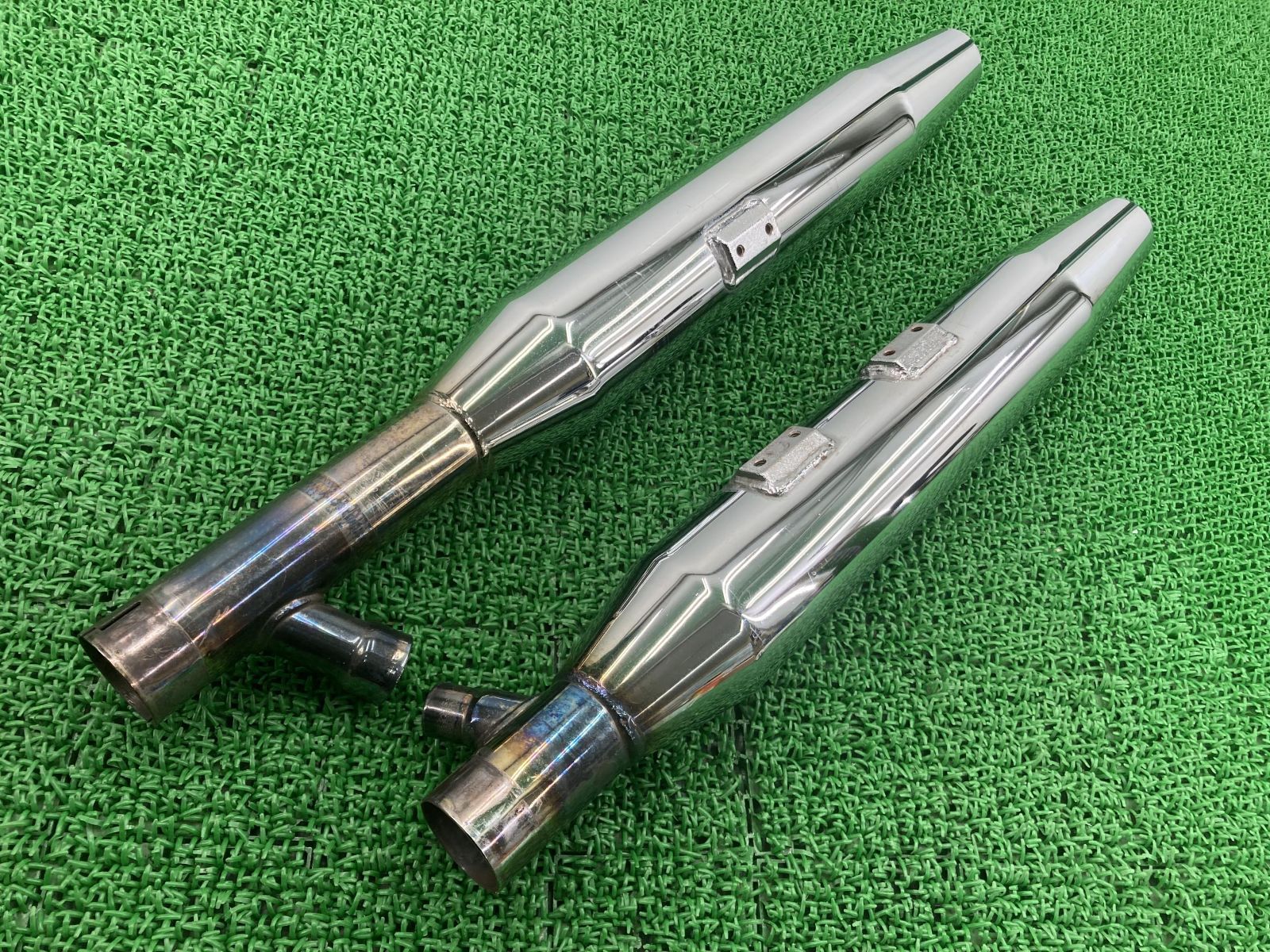 FLSTF1540 サイレンサーマフラー 65939-04/65950-04 ハーレー 純正 