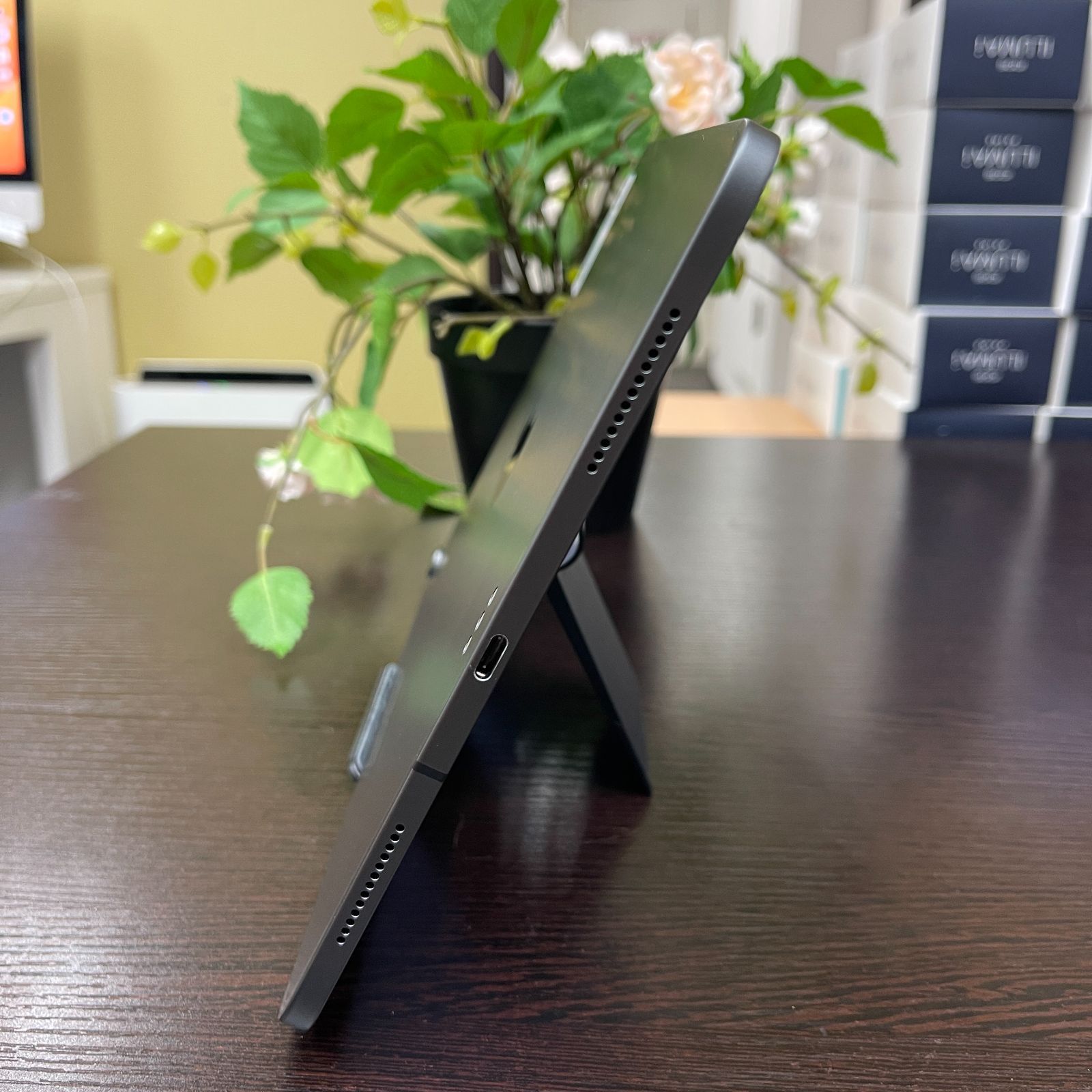 iPad Pro 11インチ 1世代 64GB セルラーモデル　スペースグレイ Amazon.co.jp: 【整備済み品】 Apple iPad Pro 11インチ (第1