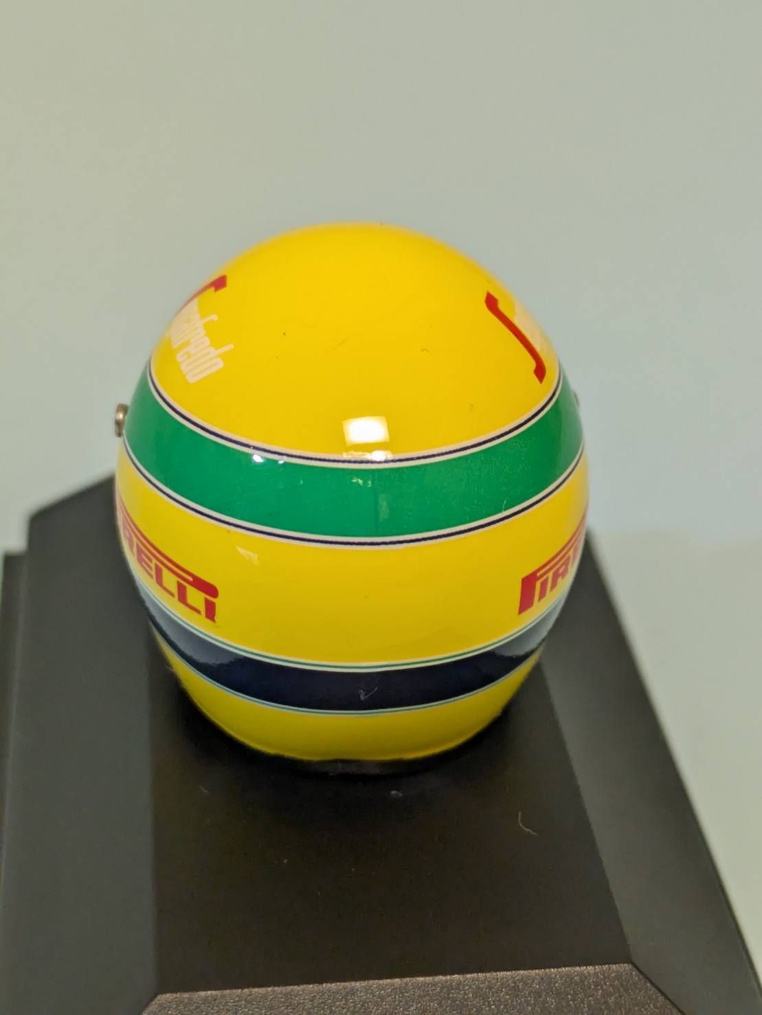 ミニチャンプス1/8 アイルトンセナヘルメットコレクション 1984