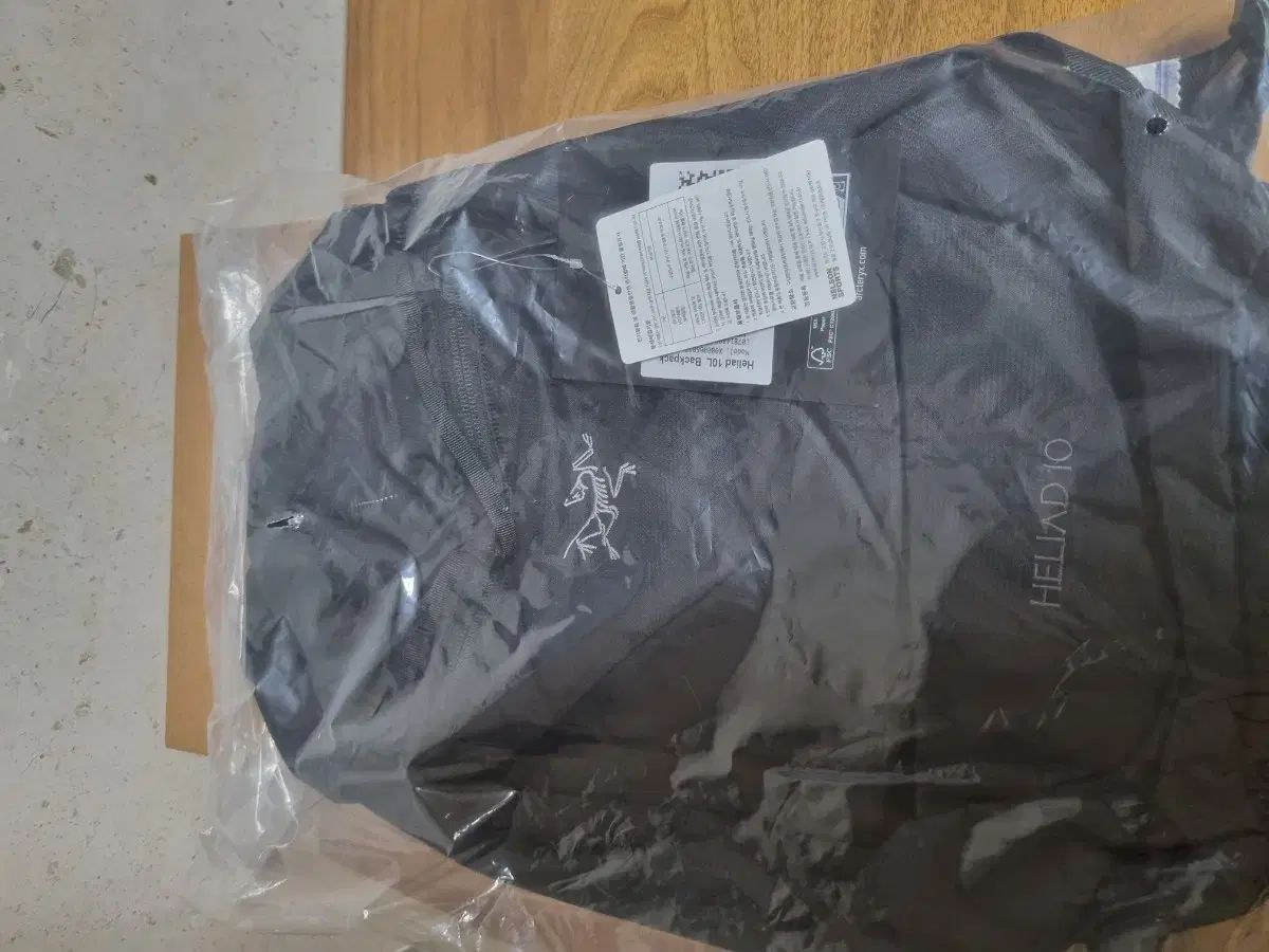 新製品 アークテリクス ヒリアド 10 ブラック