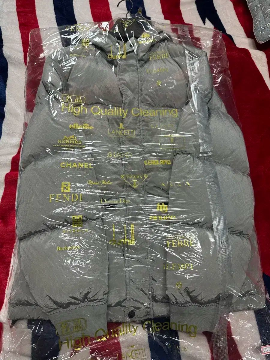 21FW STONE ISLAND ストーンアイランド ナイロンメタル ダウンジャケット