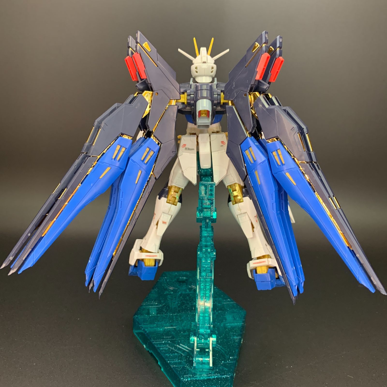 ガンプラ【中古ジャンク品/破損あり】 RG 1/144 ストライクフリーダムガンダム バンダイ プレバン 625