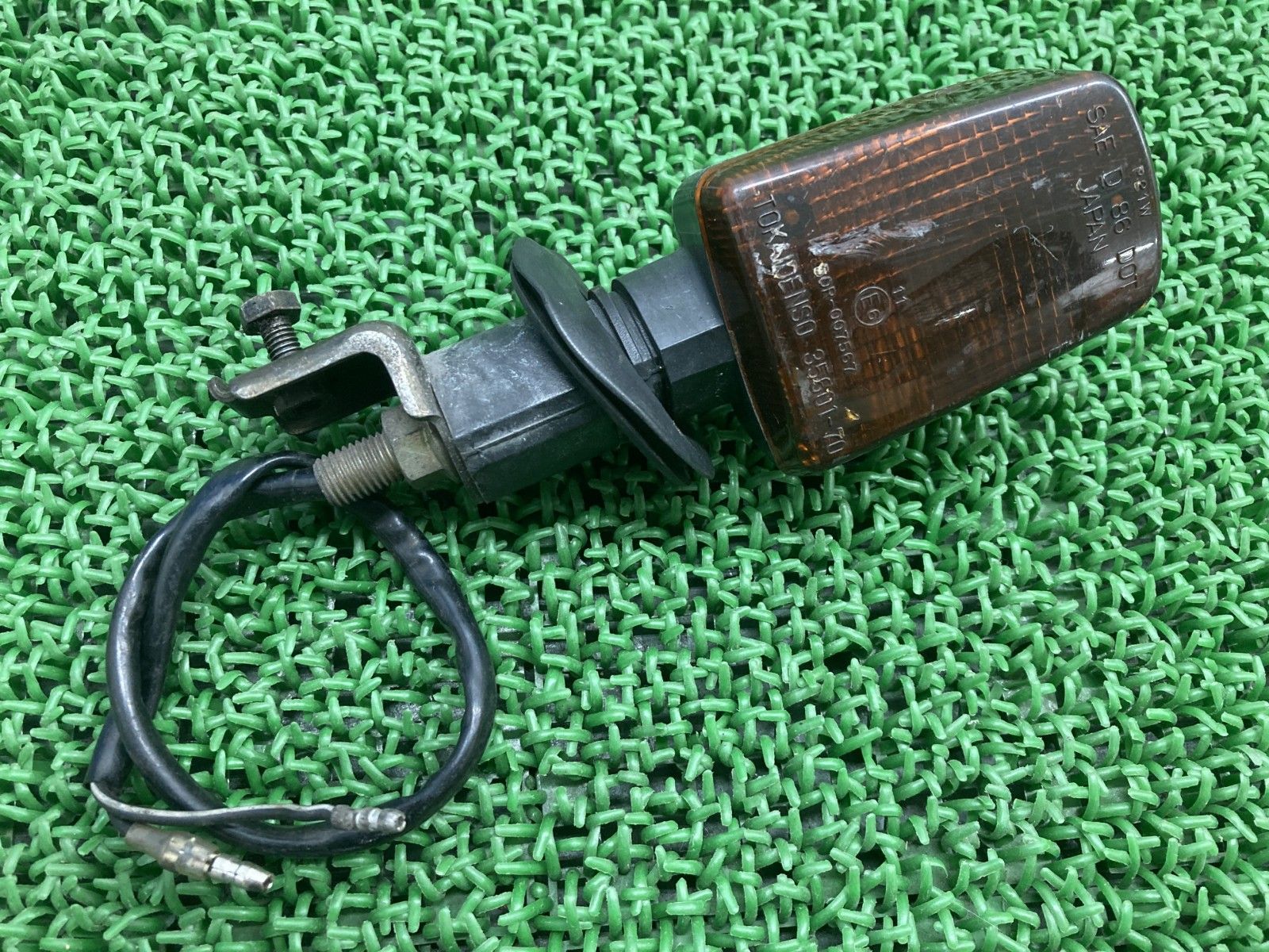 GSX400Sカタナ フロントウインカー 左 35601-70 スズキ 純正 バイク