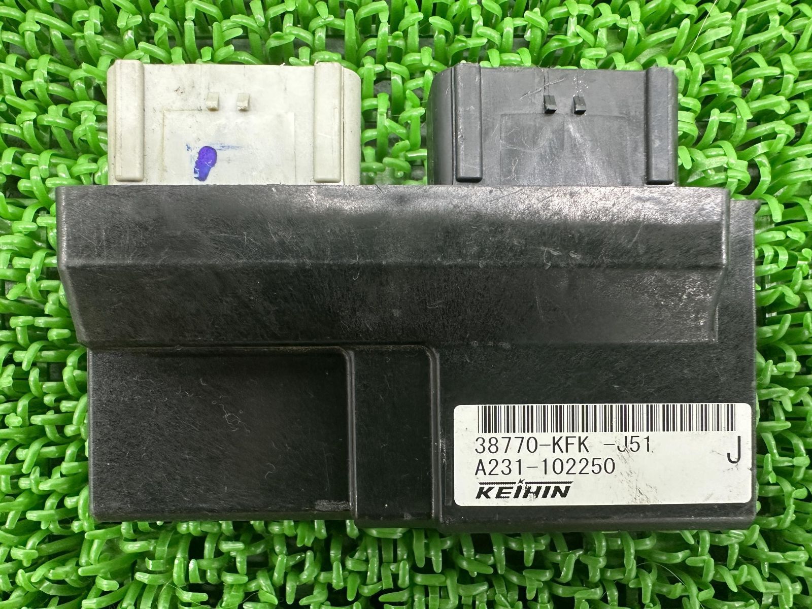 VTR250 ECU ホンダ 純正 中古 バイク 部品 MC33 PGM-FIユニット コントロールユニット 機能的問題なし 品薄 車検 Genuine