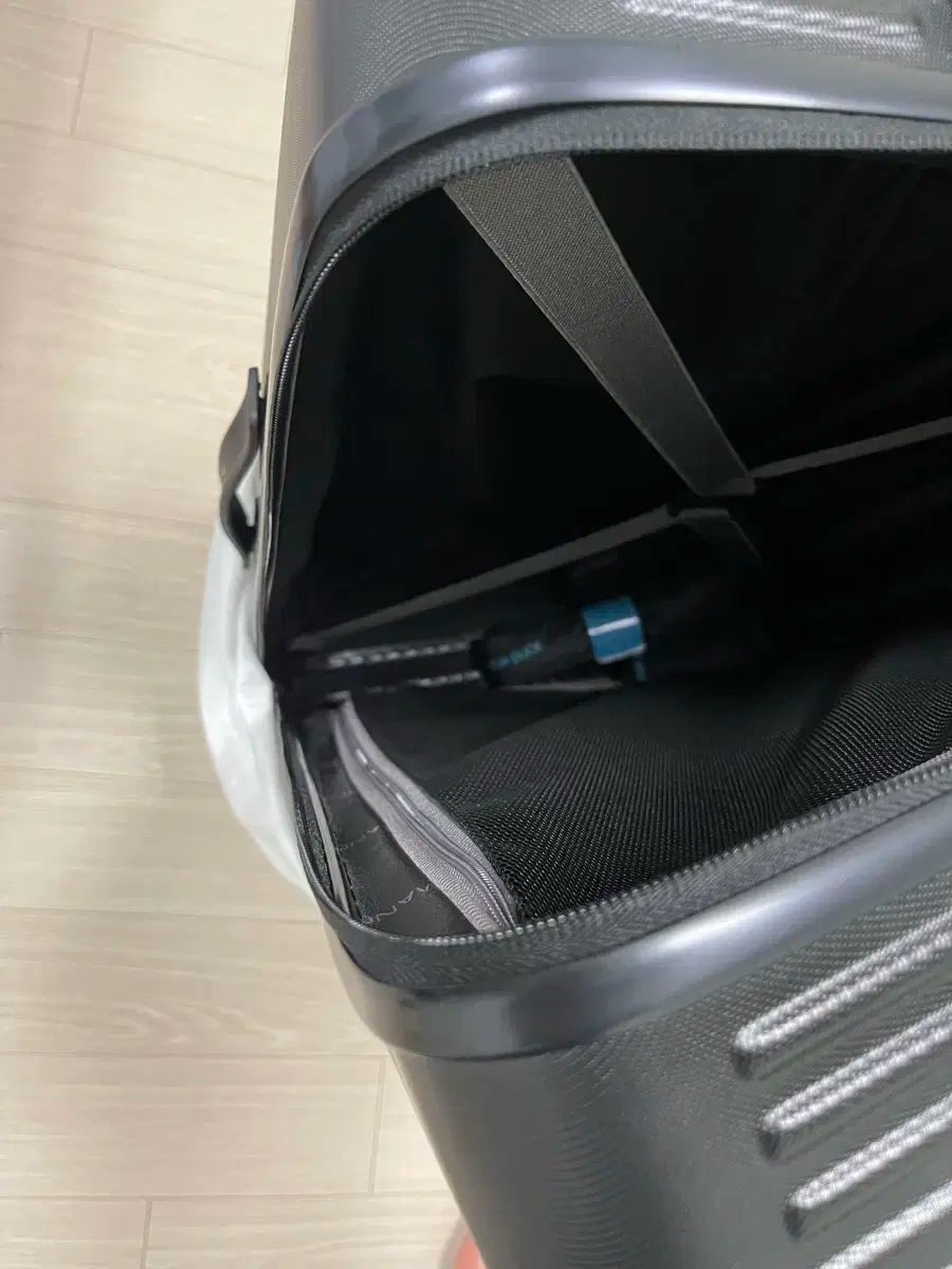 美品 ブリーフィング ビームスプラス T-1 2輪 機内持ち込み