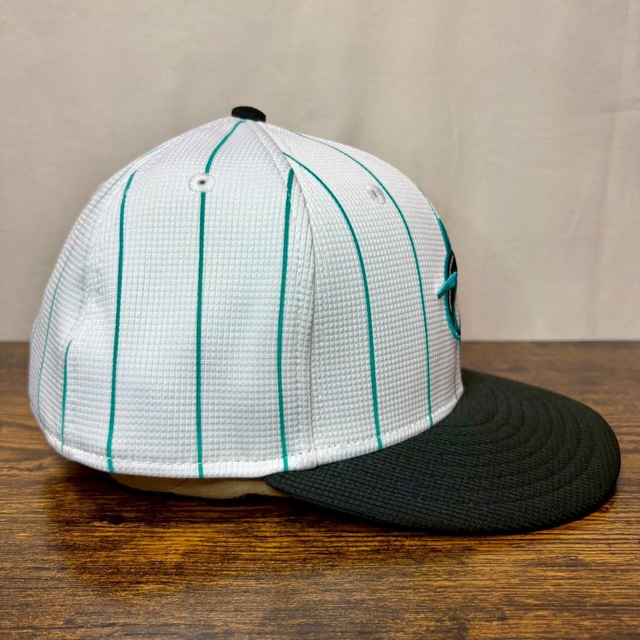 C28 ニューエラ 59fifty マーリンズ usa製 ヴィンテージ 1560 C28 ニューエラ 59fifty マーリンズ usa製 ヴィンテージ 1560