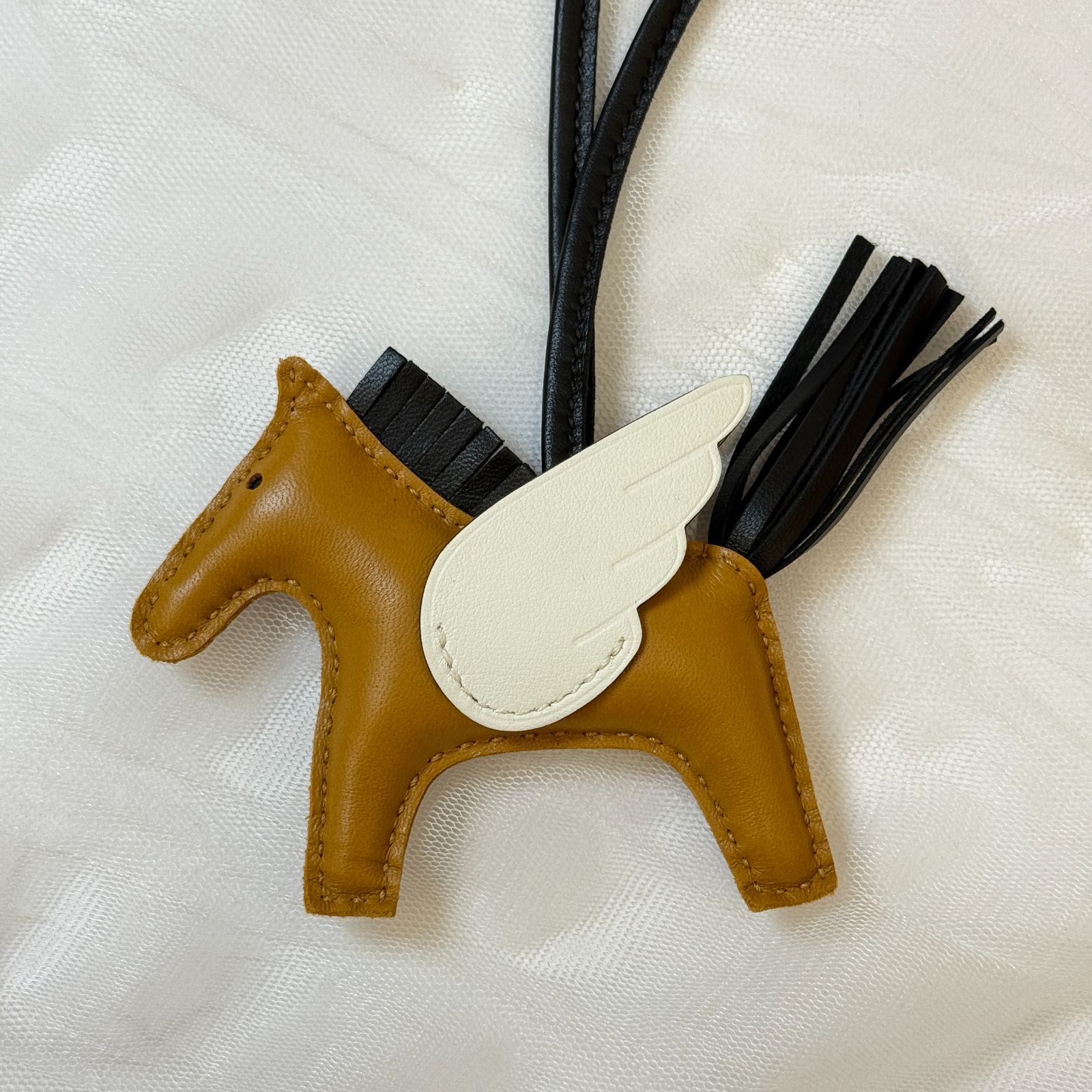 鑑定済み エルメス ロデオ PM ノワール ブラック ビスキュイ ホワイト アニューミロ スイフト チャーム ペガサス B刻印 馬