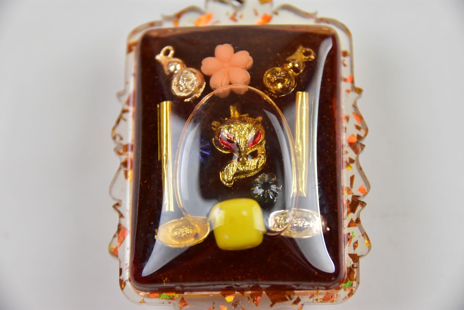 タイ呪物 呪符 ジンジョークカオハン 九尾の狐 プラクルアン