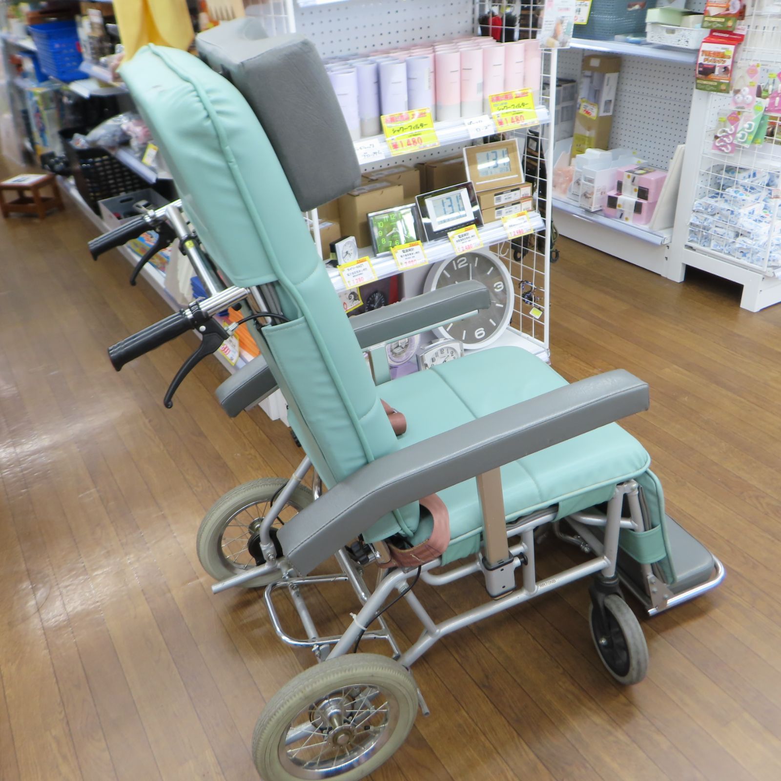カワムラサイクル フルリクライニング介助ブレーキ付き