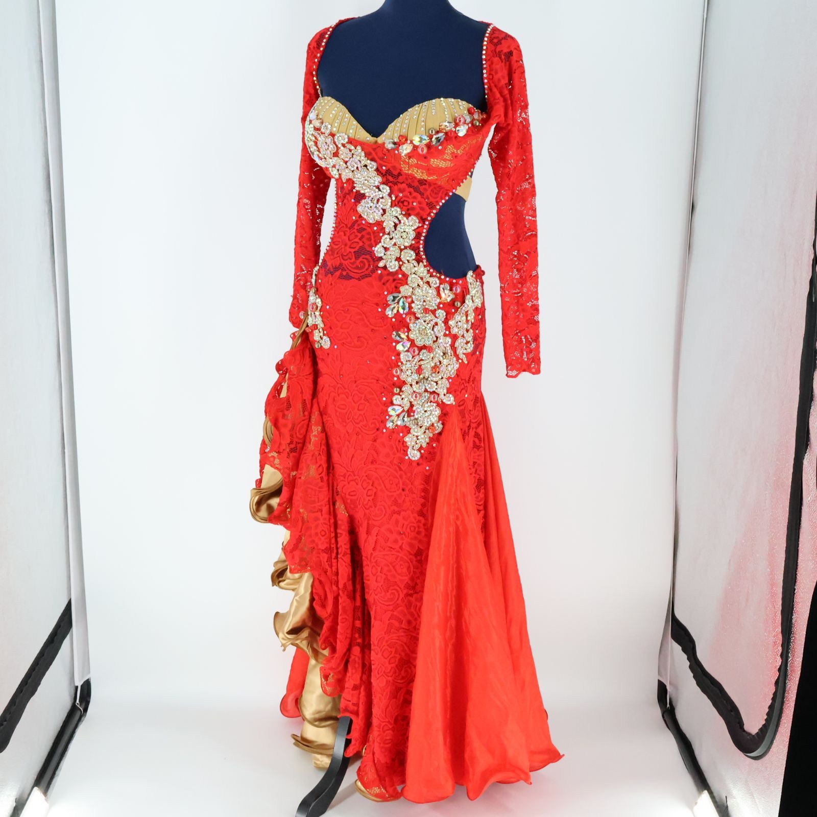 ベリーダンス用 オリエンタル衣装】レッド×シルバー POLINA ポリーナ