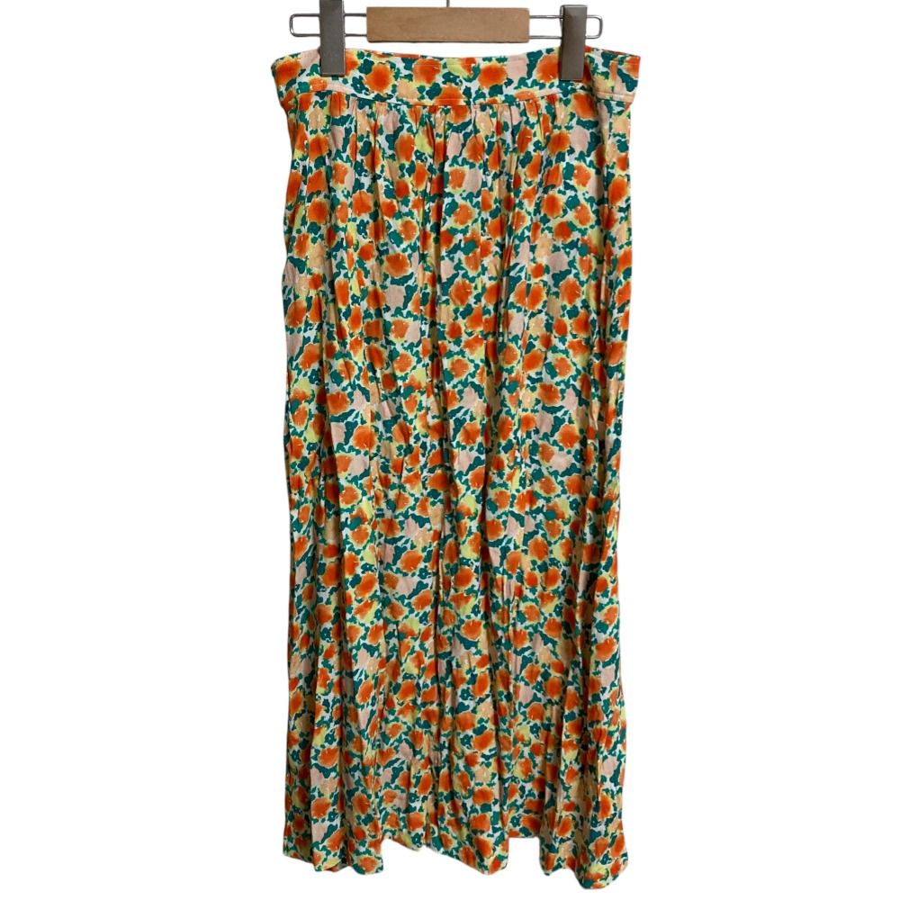 A.P.C. アーペーセー　marla スカート　ブラック系　花柄 美品 A.P.C. アーペーセー 花柄ロングスカート サイズ34 マルチ