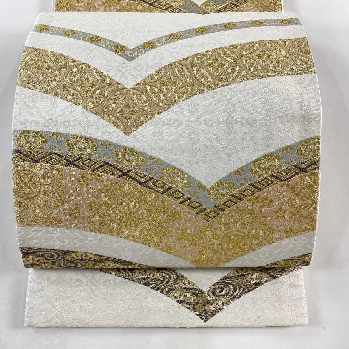 帯55 正倉院松皮華文　袋帯 袋帯 美品 秀品 正倉院裂集 華文 松竹梅 金糸 クリーム 六通