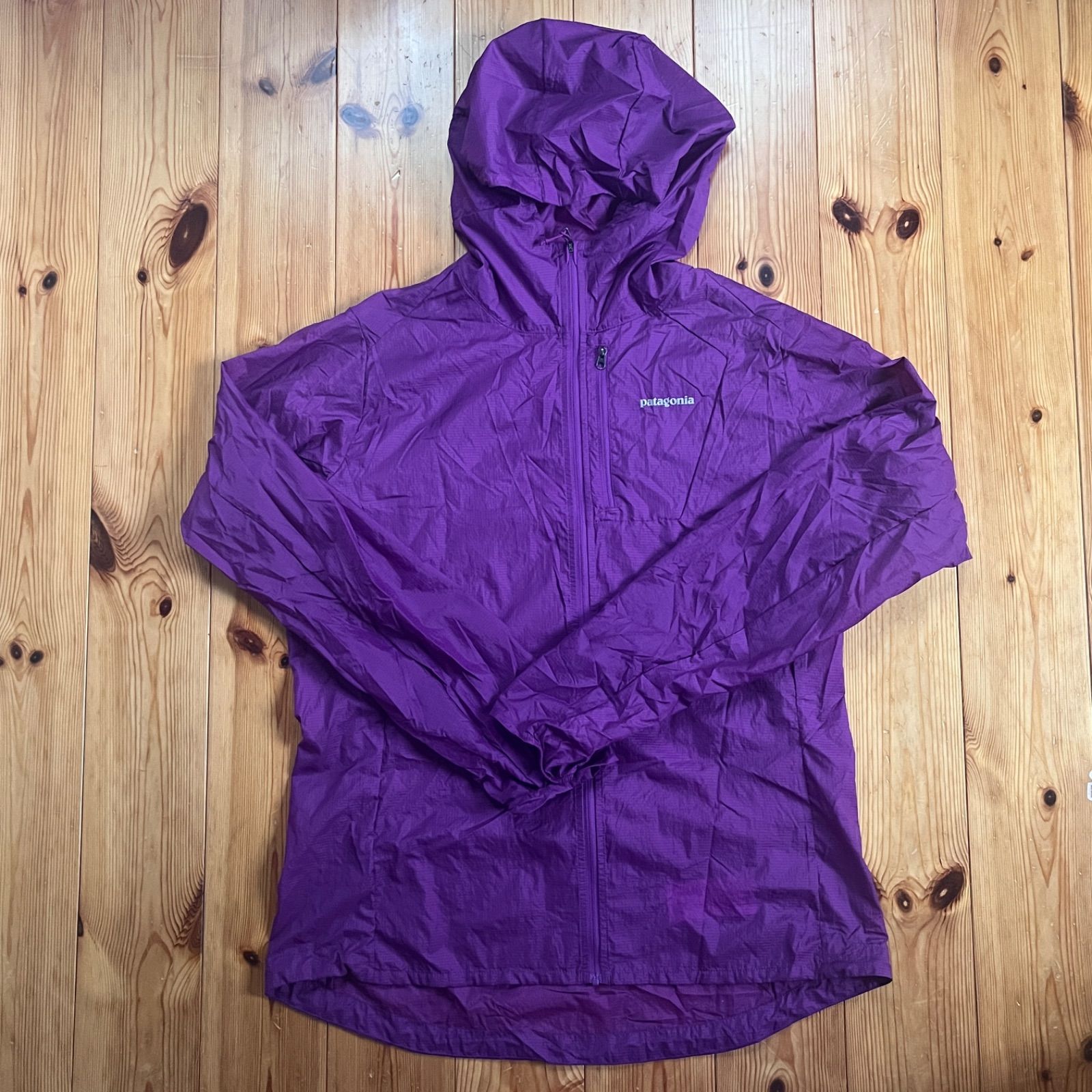 送料込】新品未使用 Patagonia パタゴニア フーディニ パープルL