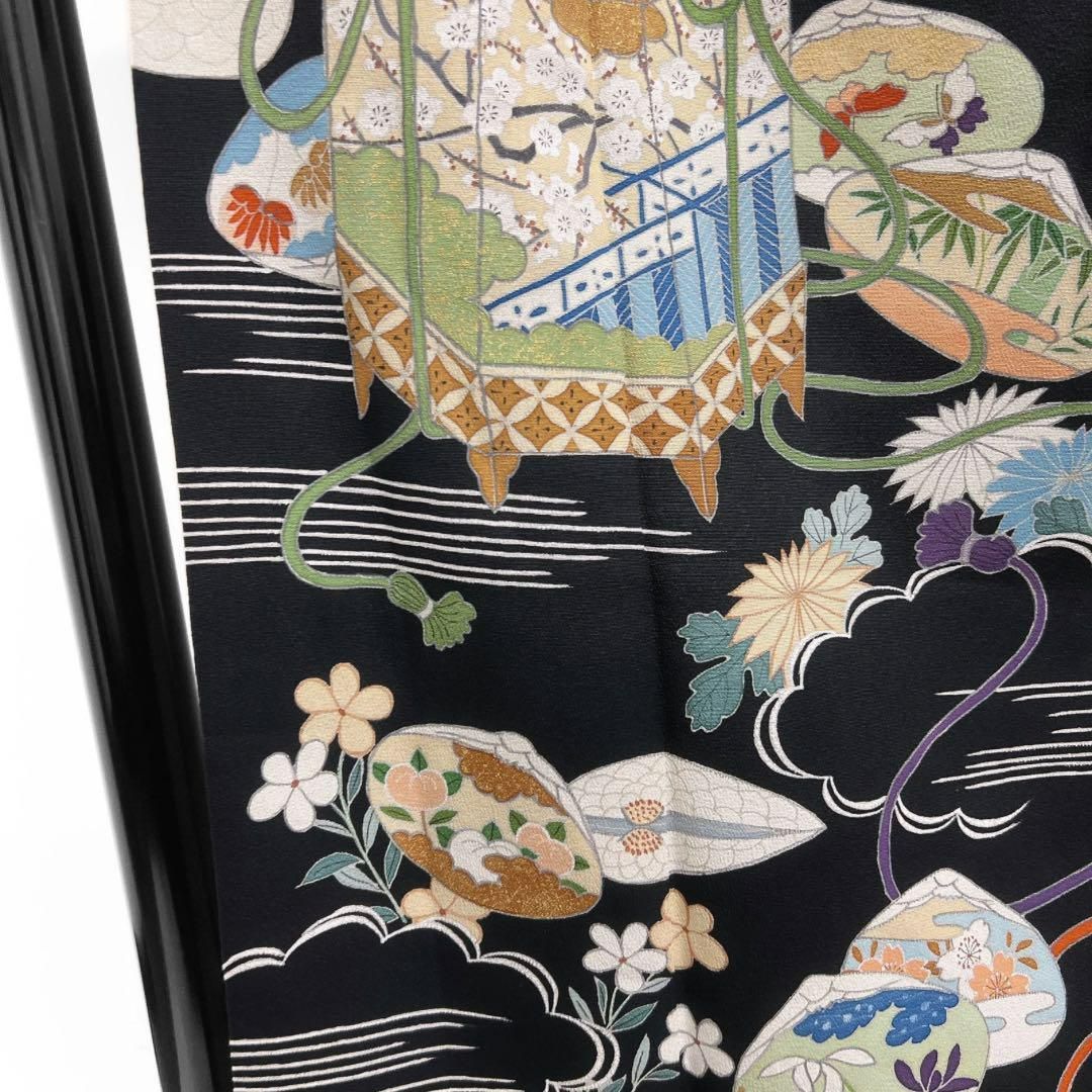 黒留袖 五つ紋 比翼付き 貝桶 松竹梅 雲 菊 着物 093w d - メルカリ 