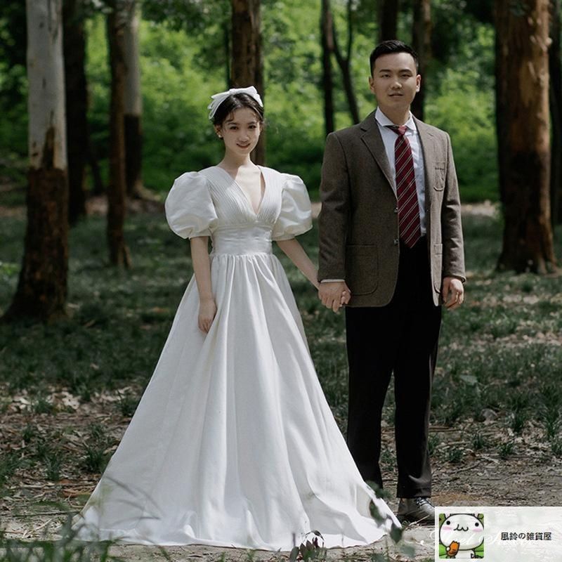 ウェディングドレス ロングドレス Aラインドレス パフスリーブ Vネック レトロ調 編み上げ 二次会 結婚式 前撮り ブライダル 花嫁 ウエディ