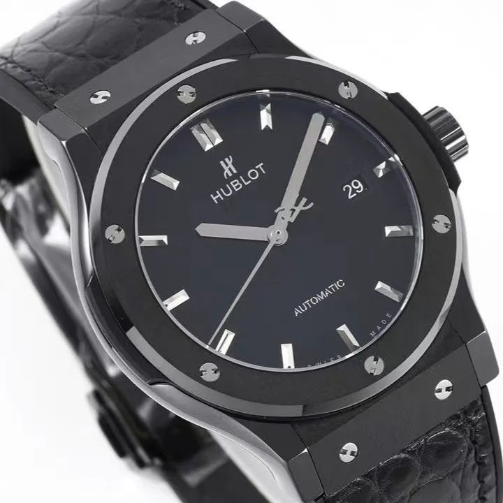 ウブロ HUBLOT クラシックフュージョン ブラックマジック 581.CM.1771.RX ブラック チタン×セラミック メンズ 腕時計 - メルカリ