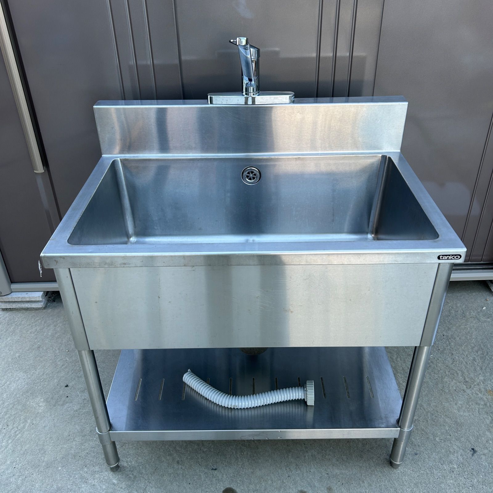 愛知県愛西市発 tanico タニコー 一槽式シンク TXA-1S-90 幅900m × 奥行600mm × 高さ800mm 蛇口付き 厨房機器 流し台 直接引取可 自社配送対応 ラクル厨房館
