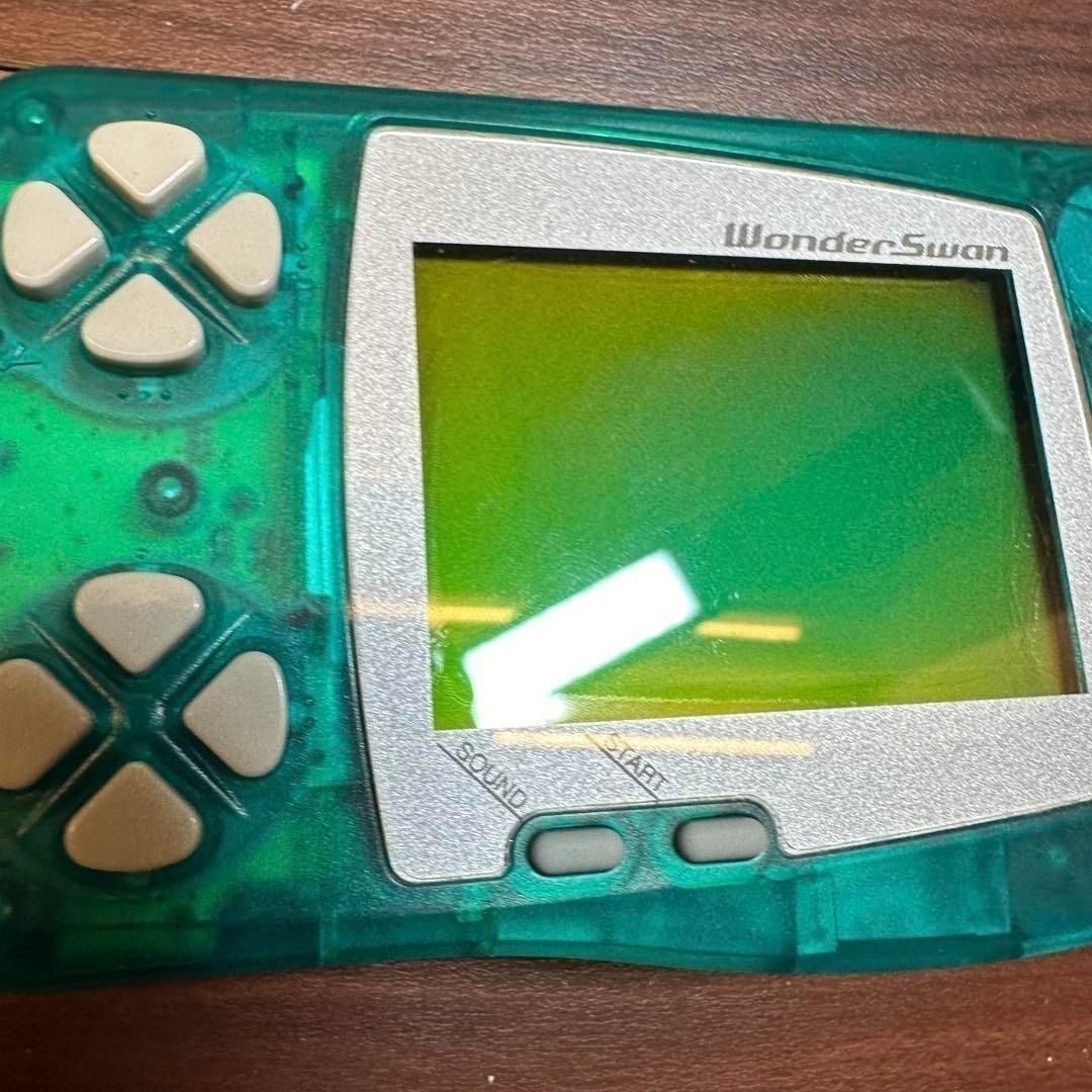 ワンダースワン スケルトングリーン