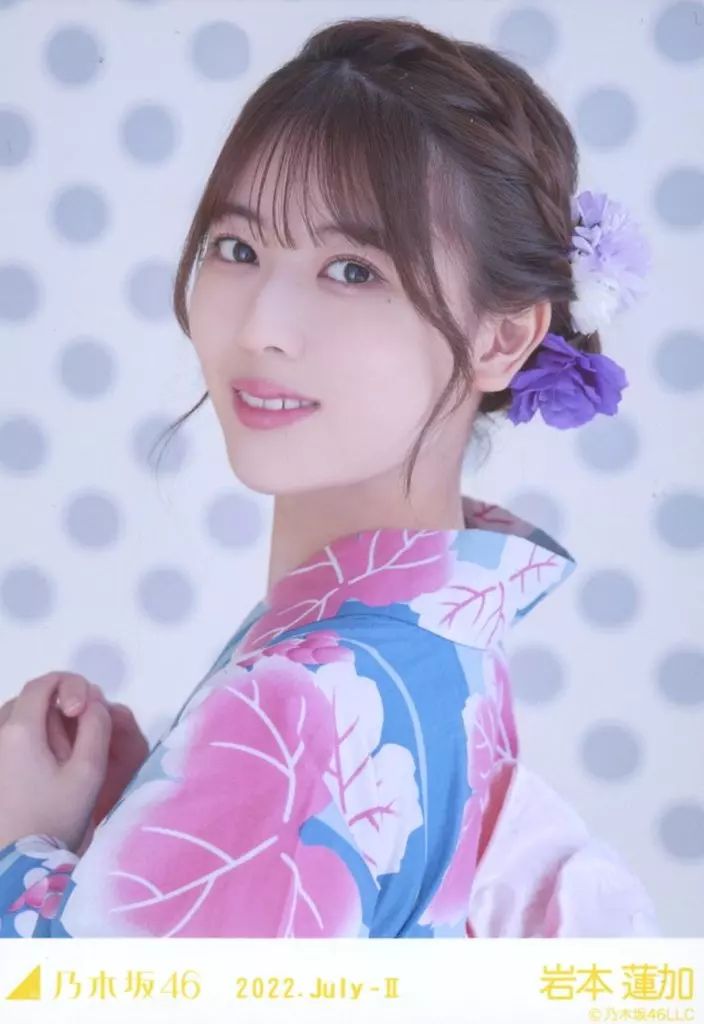 乃木坂46 生写真 2025 浴衣 コンプ 岩本蓮加 乃木坂46 生写真 浴衣2025 岩本蓮加 3種コンプ - メルカリ