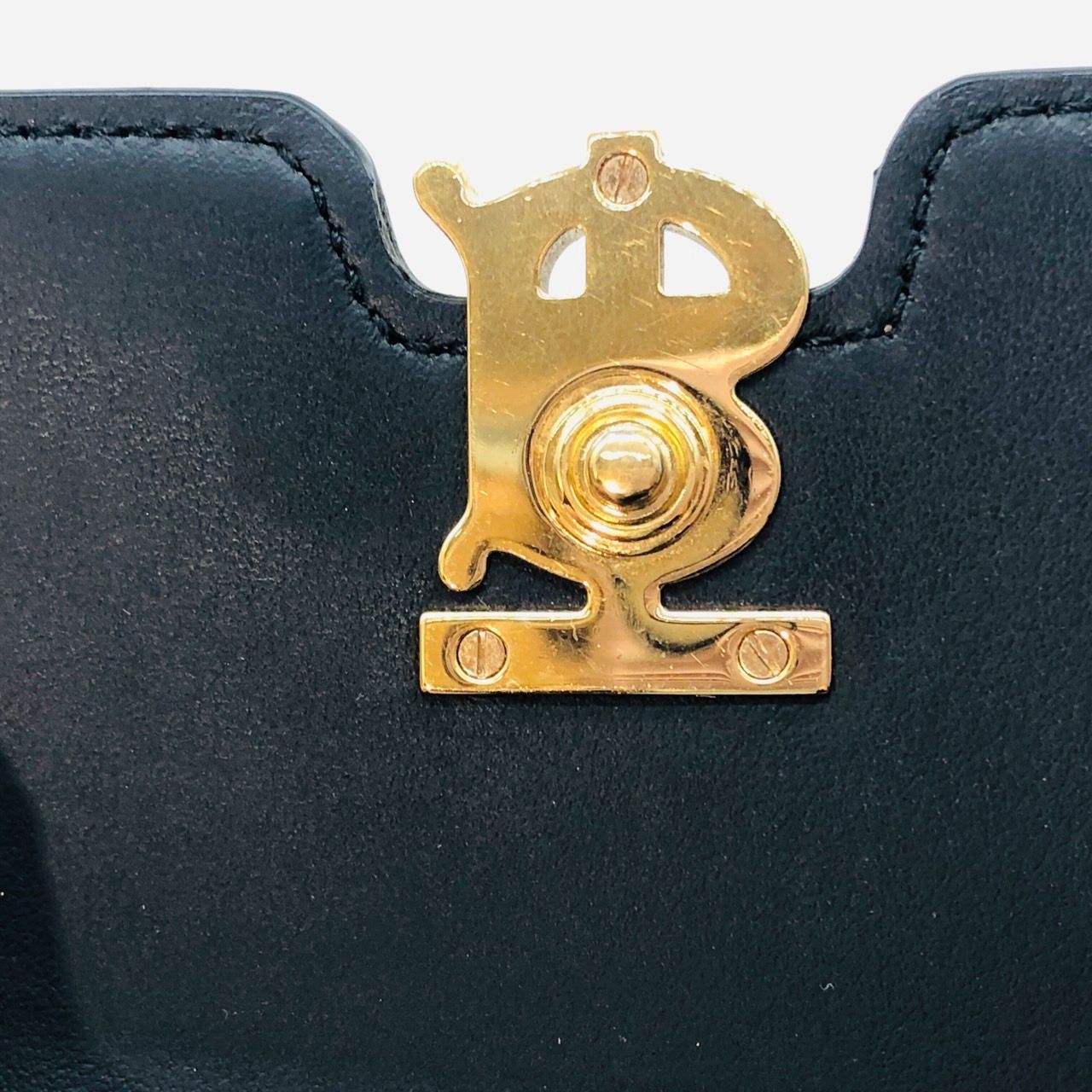 ゴールド金具
