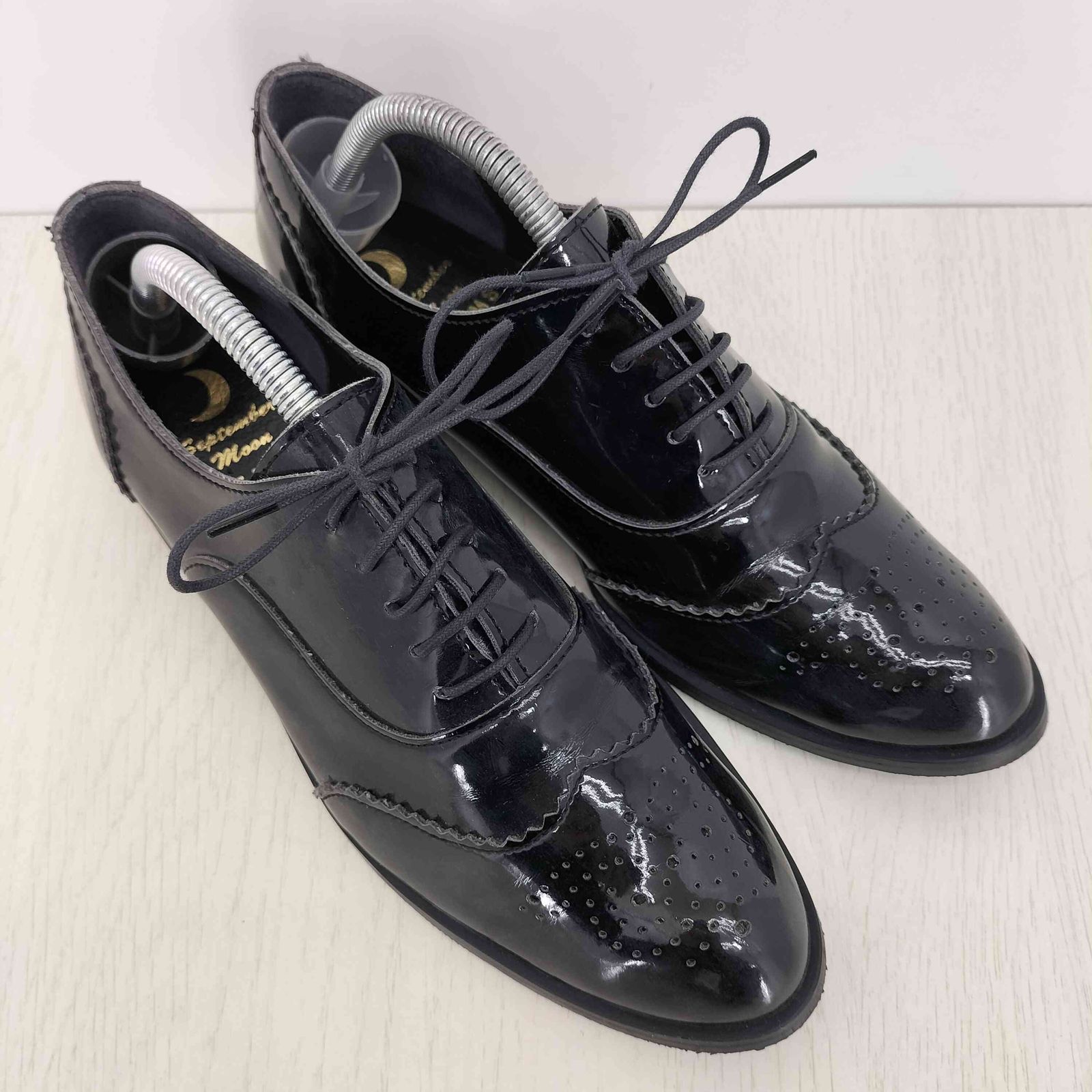 ビームス BEAMS SEPTEMBER MOON エナメル ウィングチップ ドレス