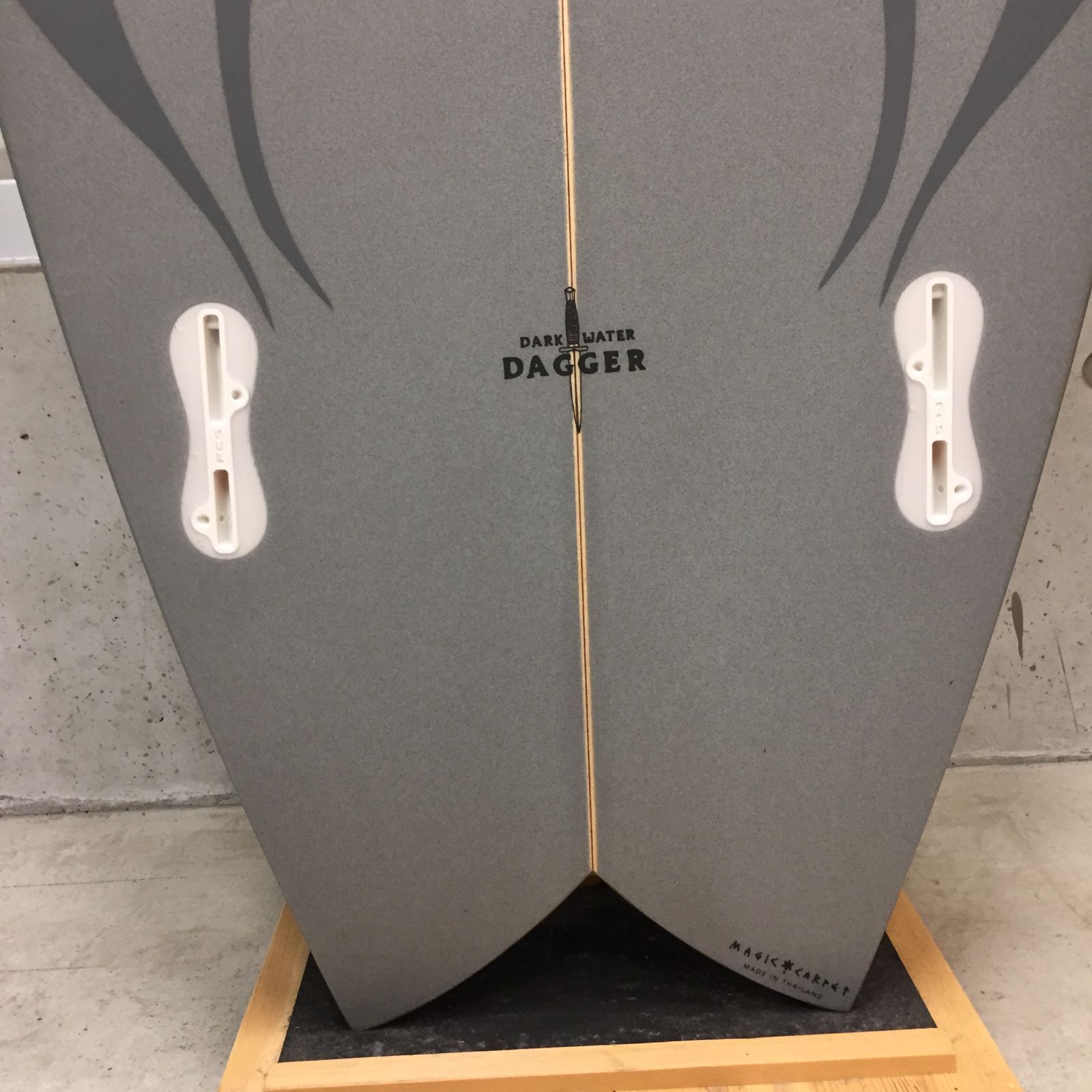 WATER DAGGER