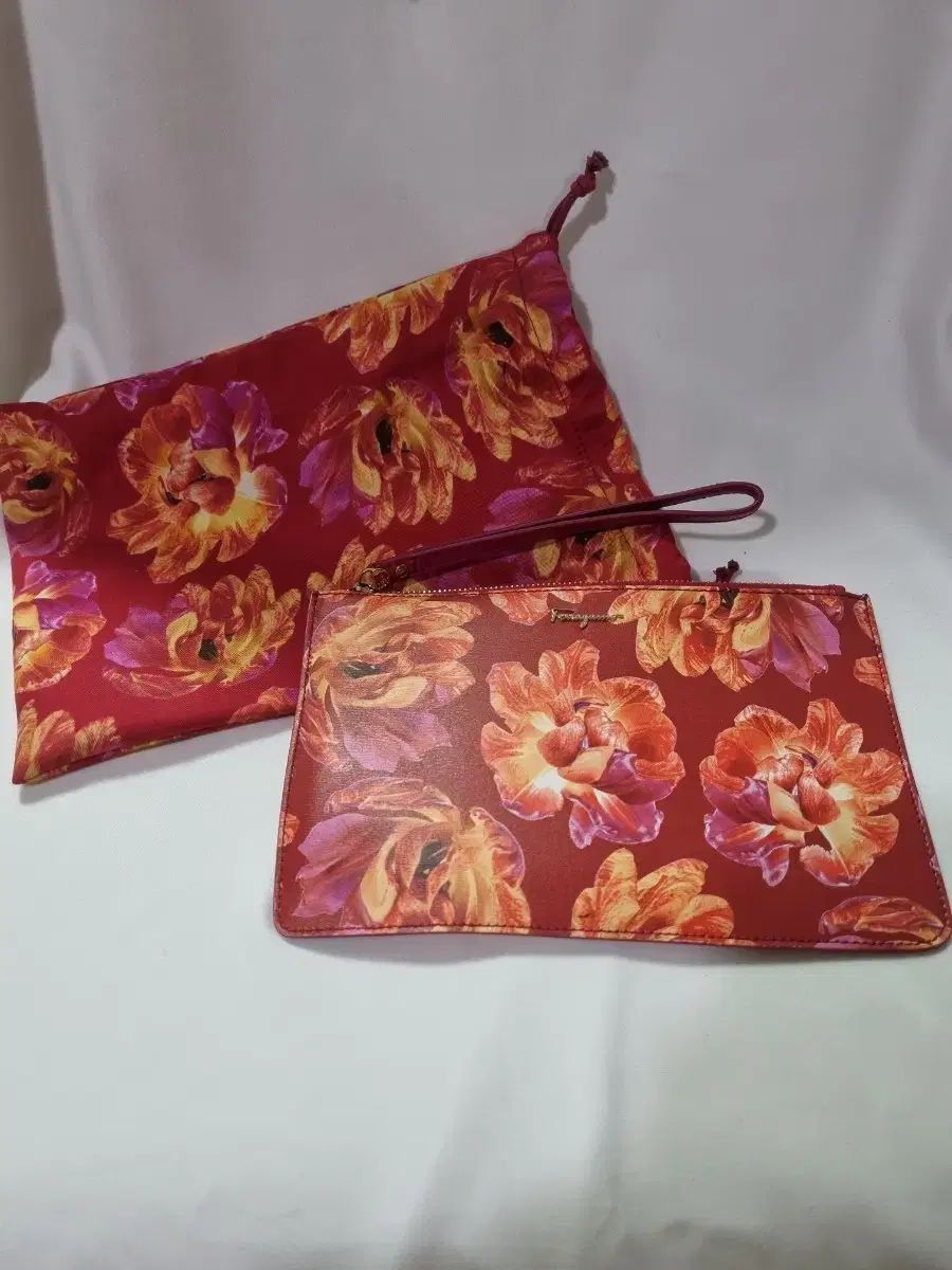 サルヴァトーレ フェラガモ ビバ ボー クラッチバッグ ポーチ セット