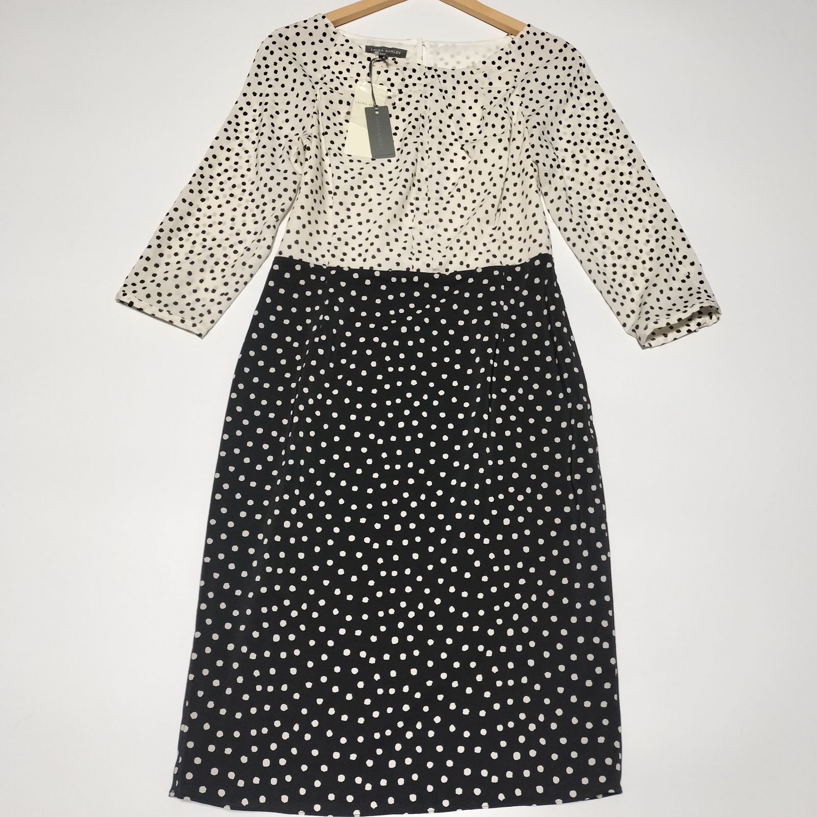 LAURA ASHLEY - ［新品・未使用品］Laura Ashley　ワンピース　ブラウス 中古・古着通販】LAURA ASHLEY (ローラ アシュレイ) ブラウス
