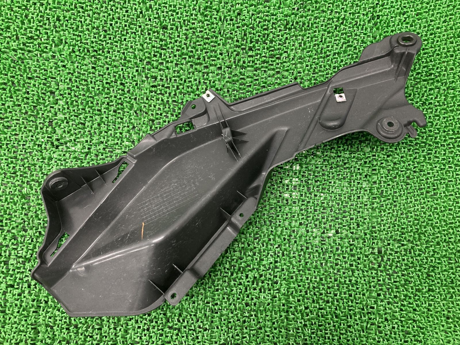 YZF-R25 サイドカバー 左 マットB 1WD ヤマハ 純正 中古 バイク 部品