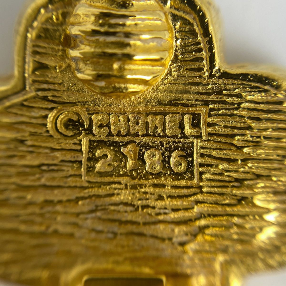 10287円 CHANEL シャネル 01C イヤリング クローバー ライン