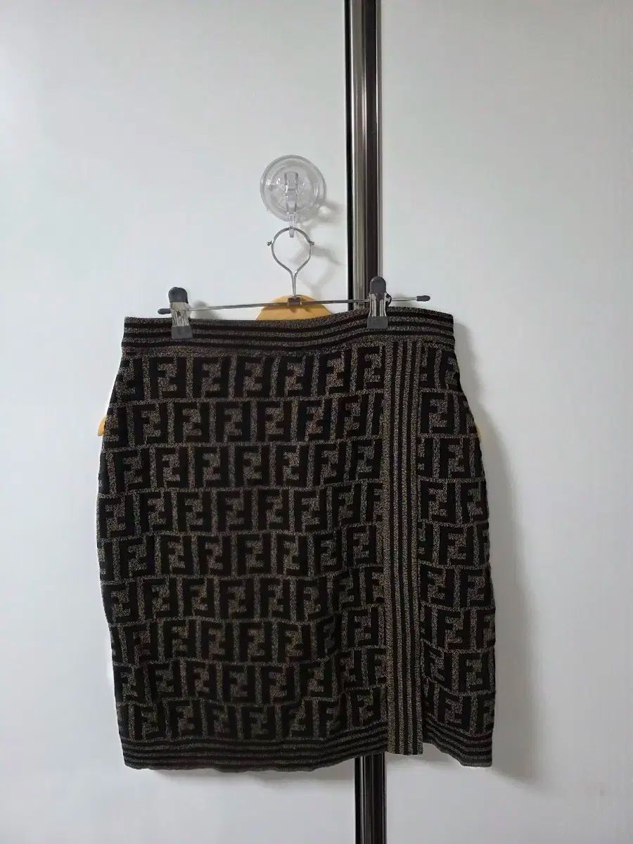 FENDI フェンディ FF ロゴ ミニスカート 正規品