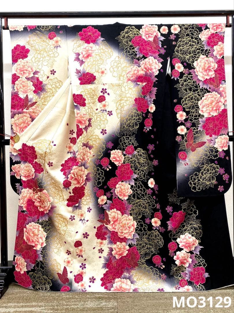 振袖 豪華 ラメ刺繍 金駒 金彩 紋意匠 牡丹 蝶 身丈164cm - メルカリ