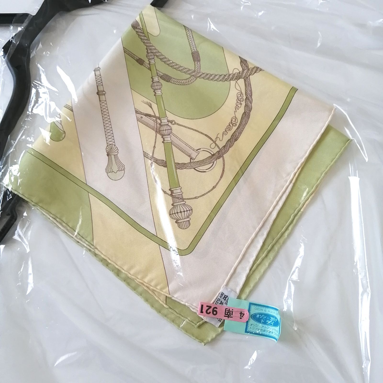 エルメス HERMES ガヴロッシュ 45 クリック・クラック・ドット スカーフ 良品 エルメス HERMES カレ45 スカーフ ガヴロッシュ クリック