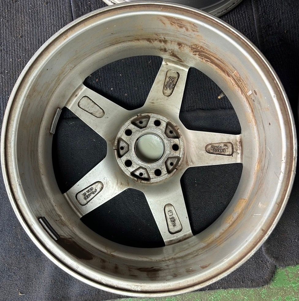 18インチ