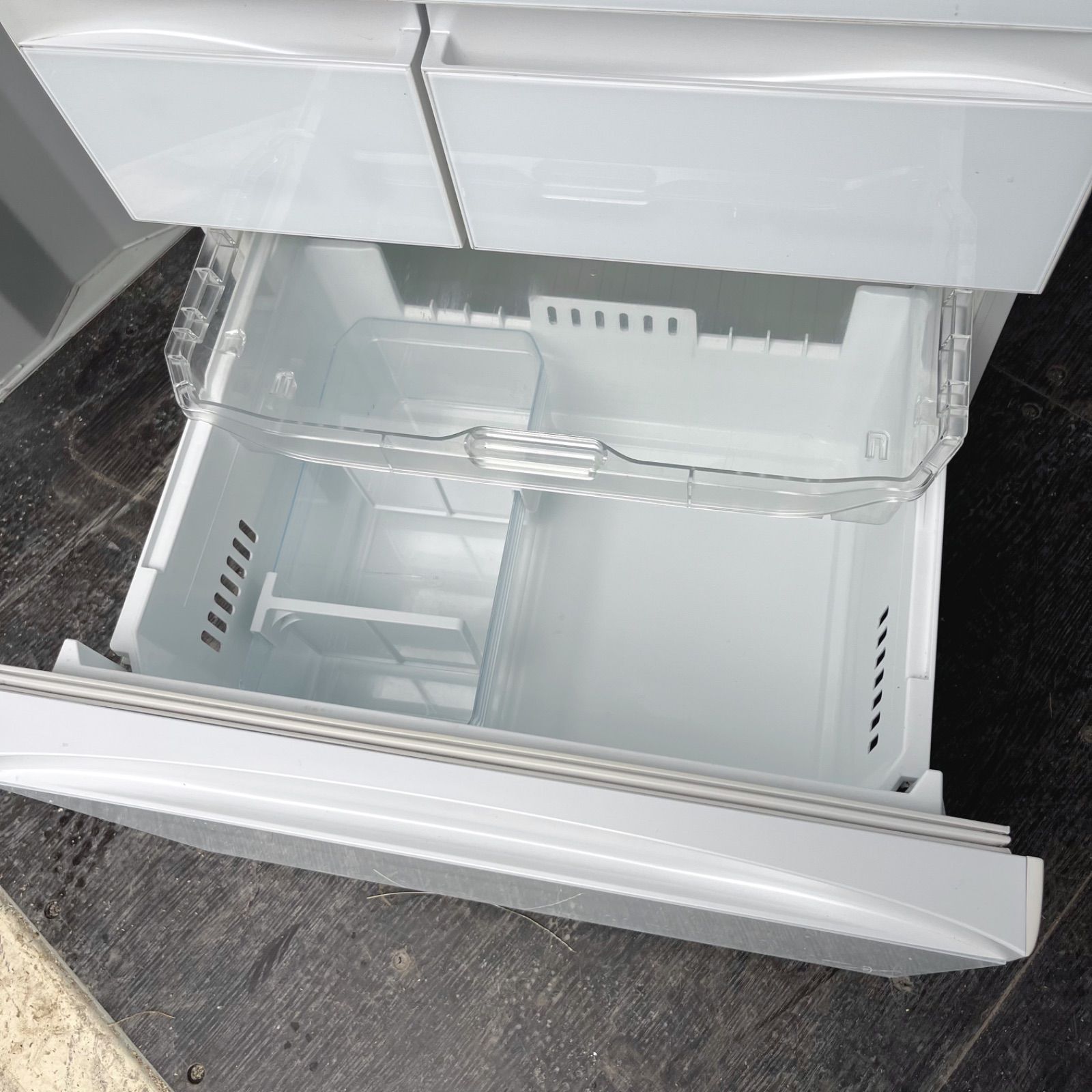 36取付無料！東芝ベジータ真ん中野菜室 自動製氷付きホワイト5ドア