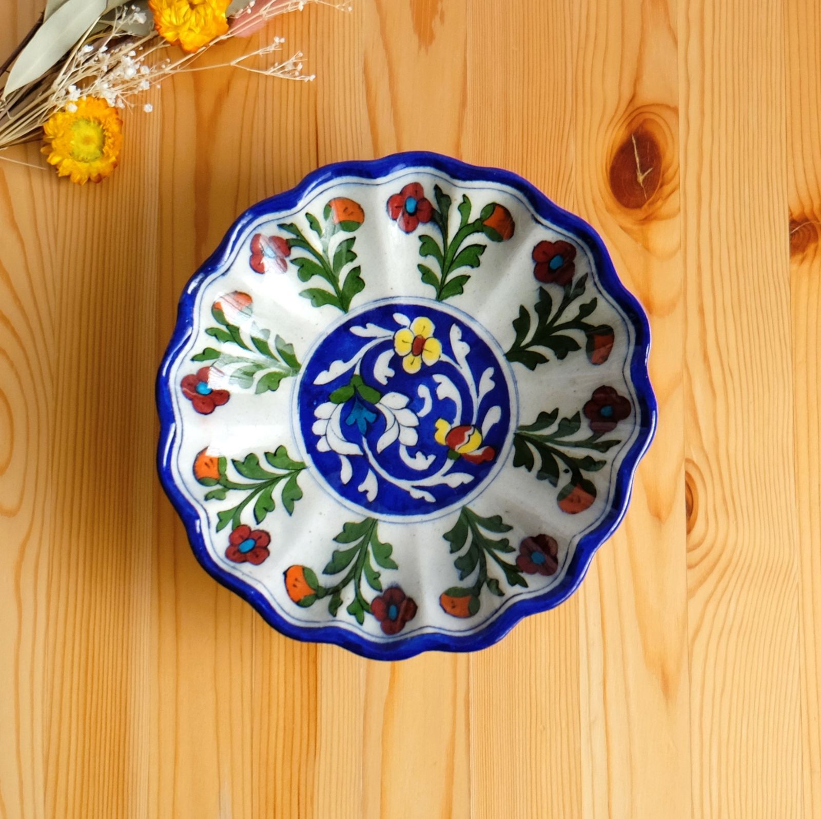 緑色のガラス皿 放射状模様 緑色のガラス皿 放射状模様 HERMES ネイビー 放射状模様 皿 Made in