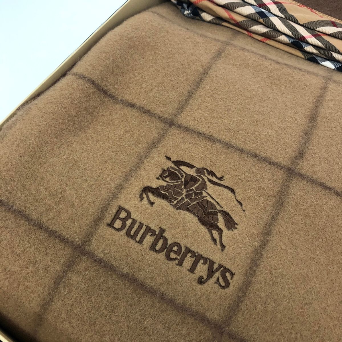 Burberry's バーバリーズ 純毛毛布 ホースロゴ刺繍/ノバチェック